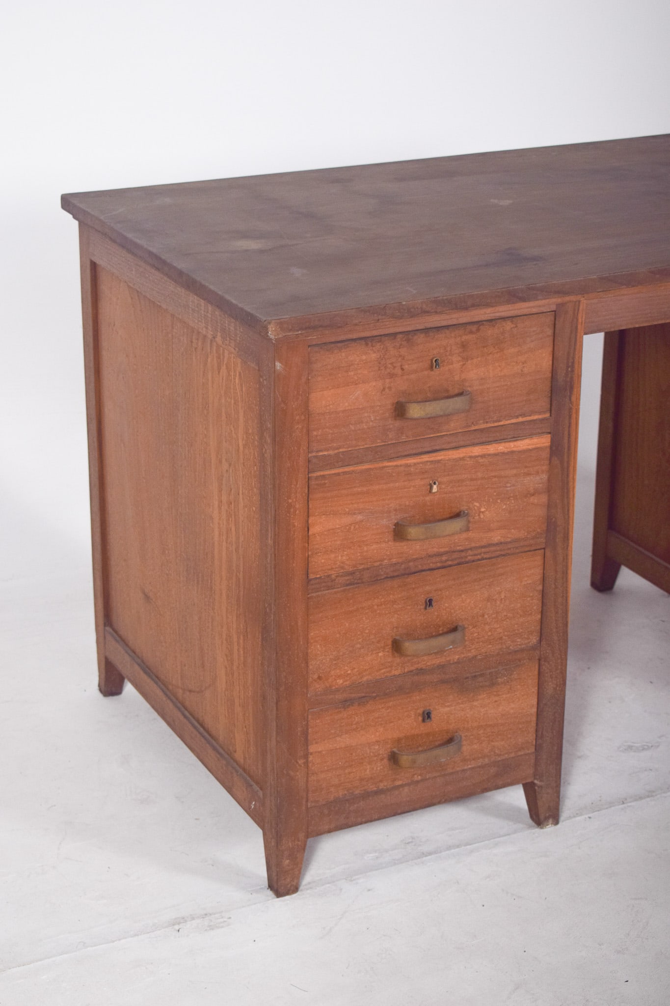 Mid-Century Portuguese Desk in Oak from Olaio, 1950s - 4