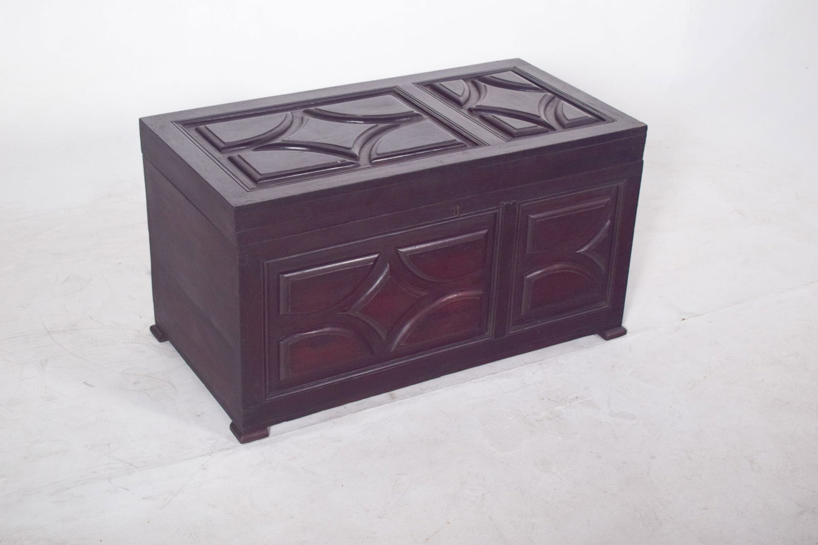 Portuguese Padded Pine Chest, 1890s - 3