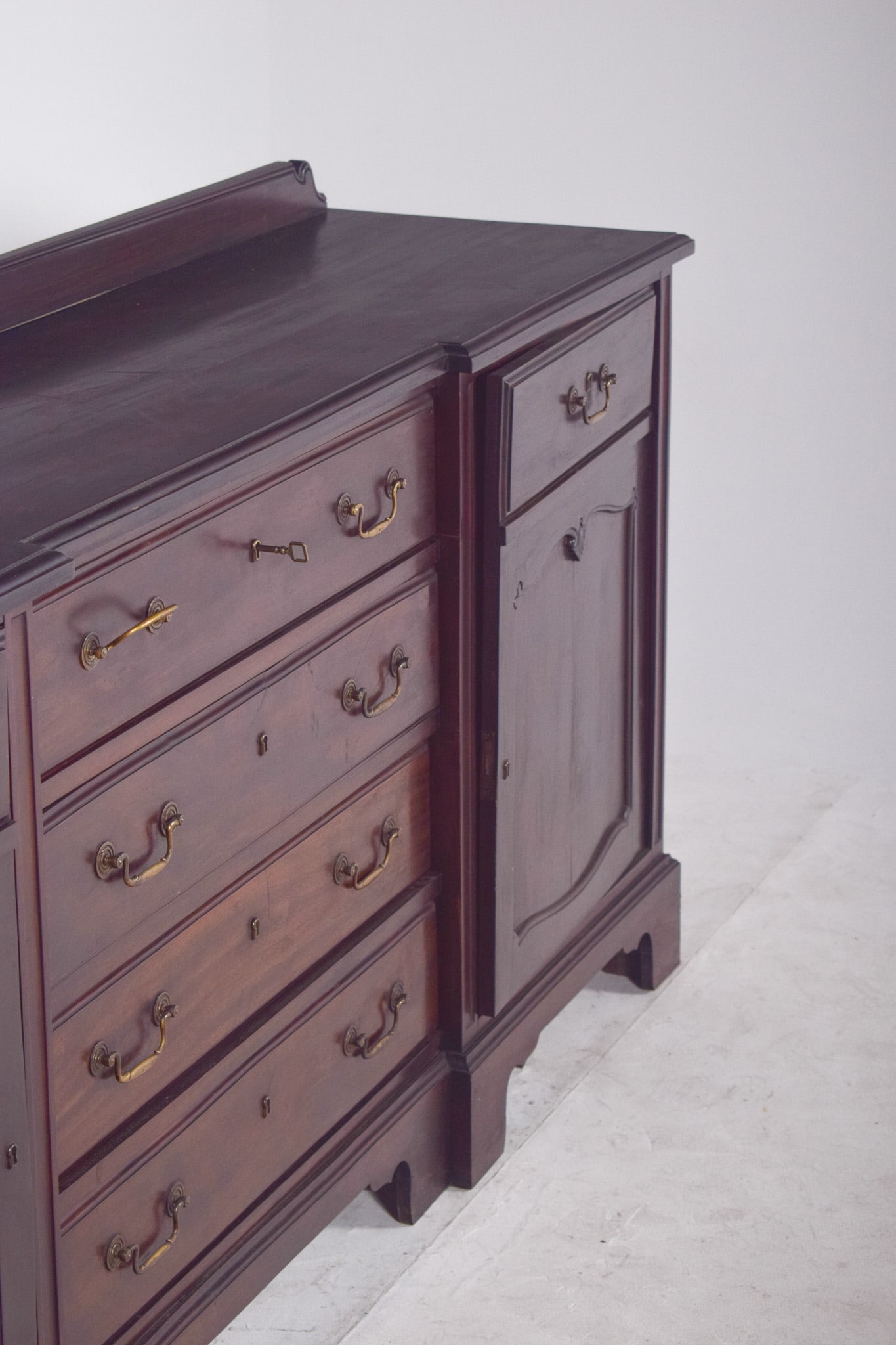 English Vanity Unit with Small Mahogany Top, 1920s - 11
