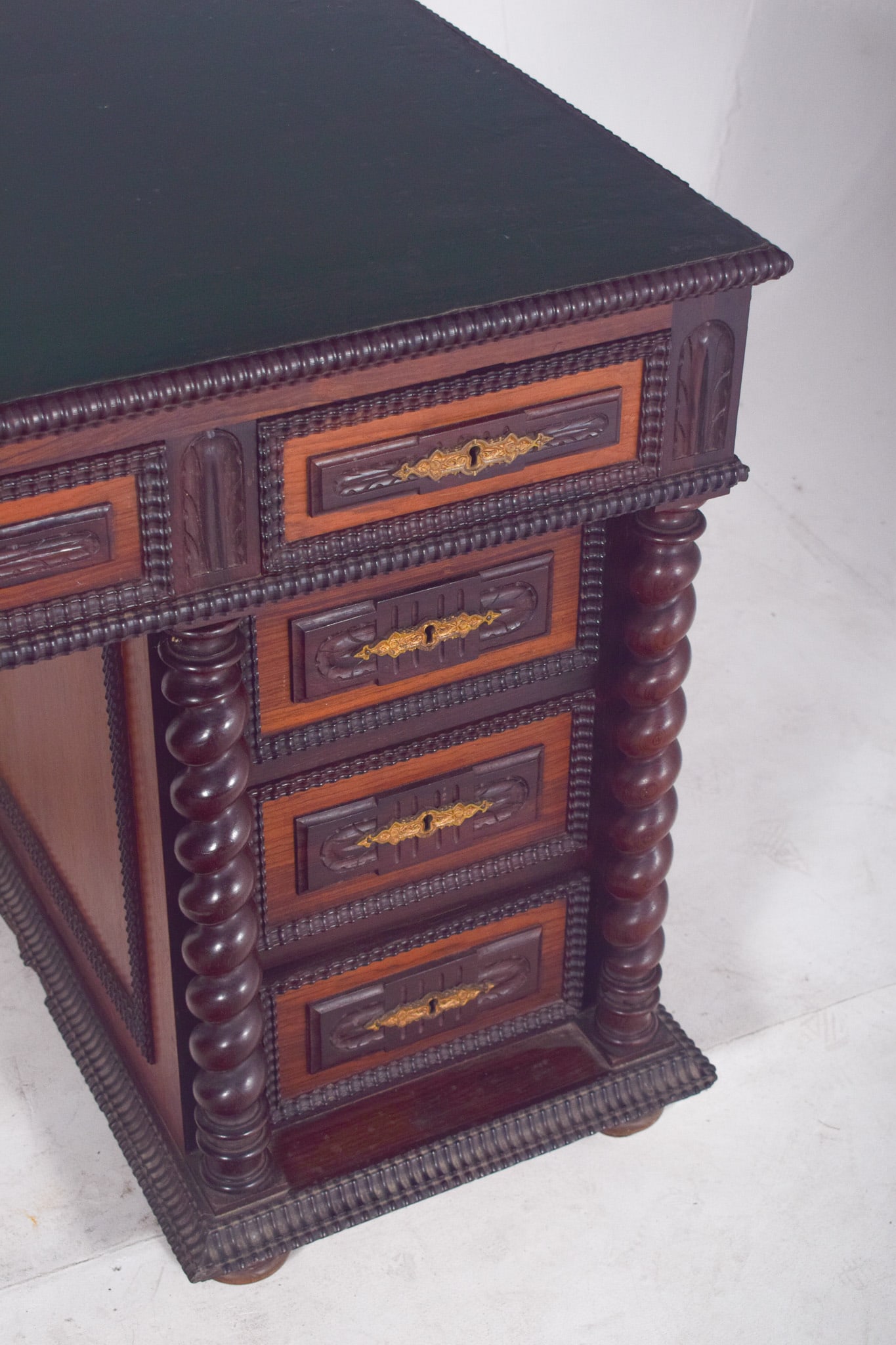 Antique Portuguese Twisted and Shaken Desk - 15