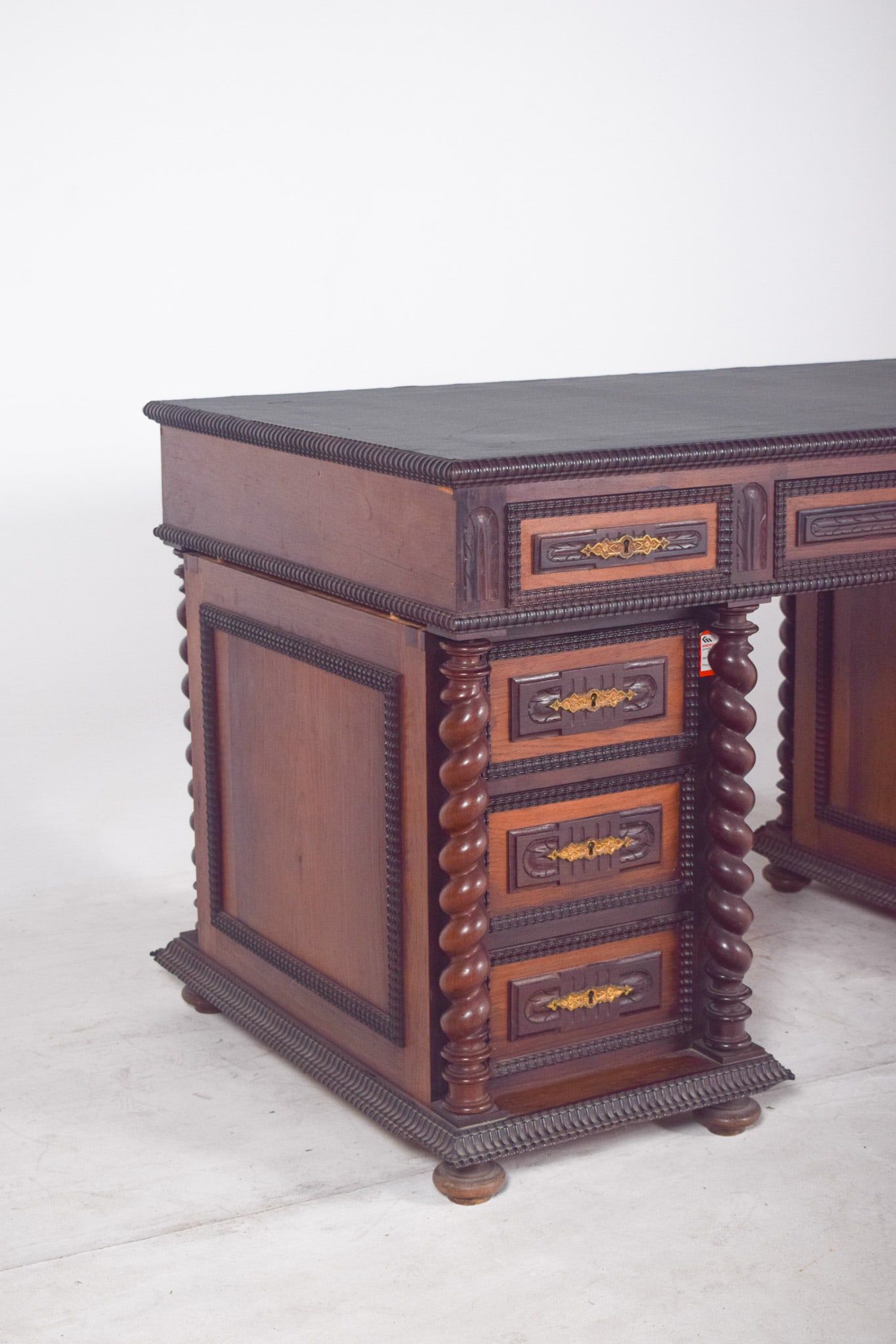 Antique Portuguese Twisted and Shaken Desk - 6