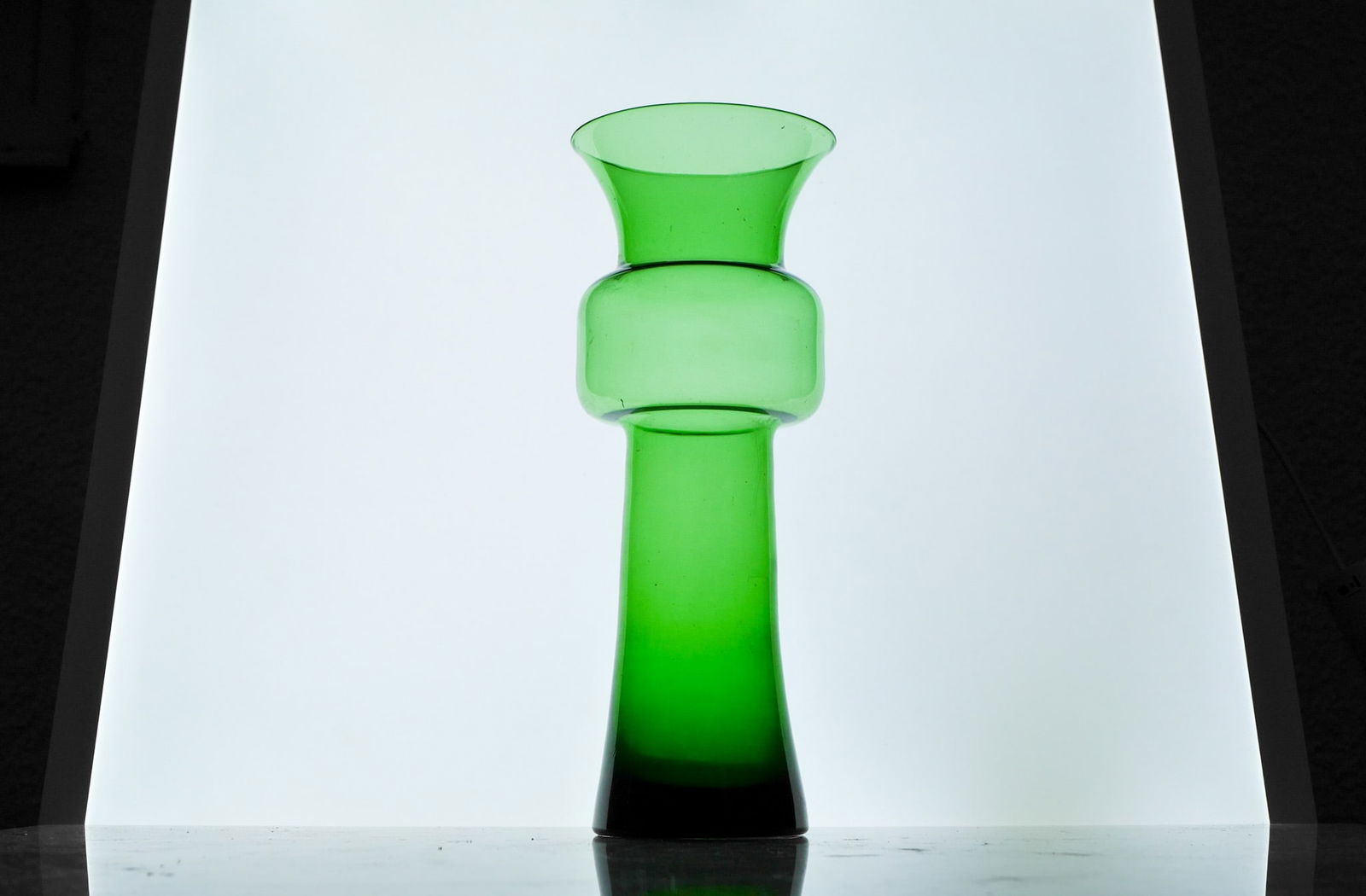 Large Green Tang-Li Vase by Morales Schildt for Kosta - 2