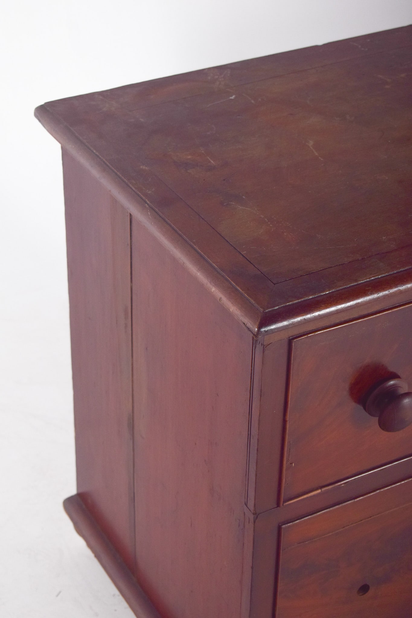 English Wooden Chest, 1920s - 4