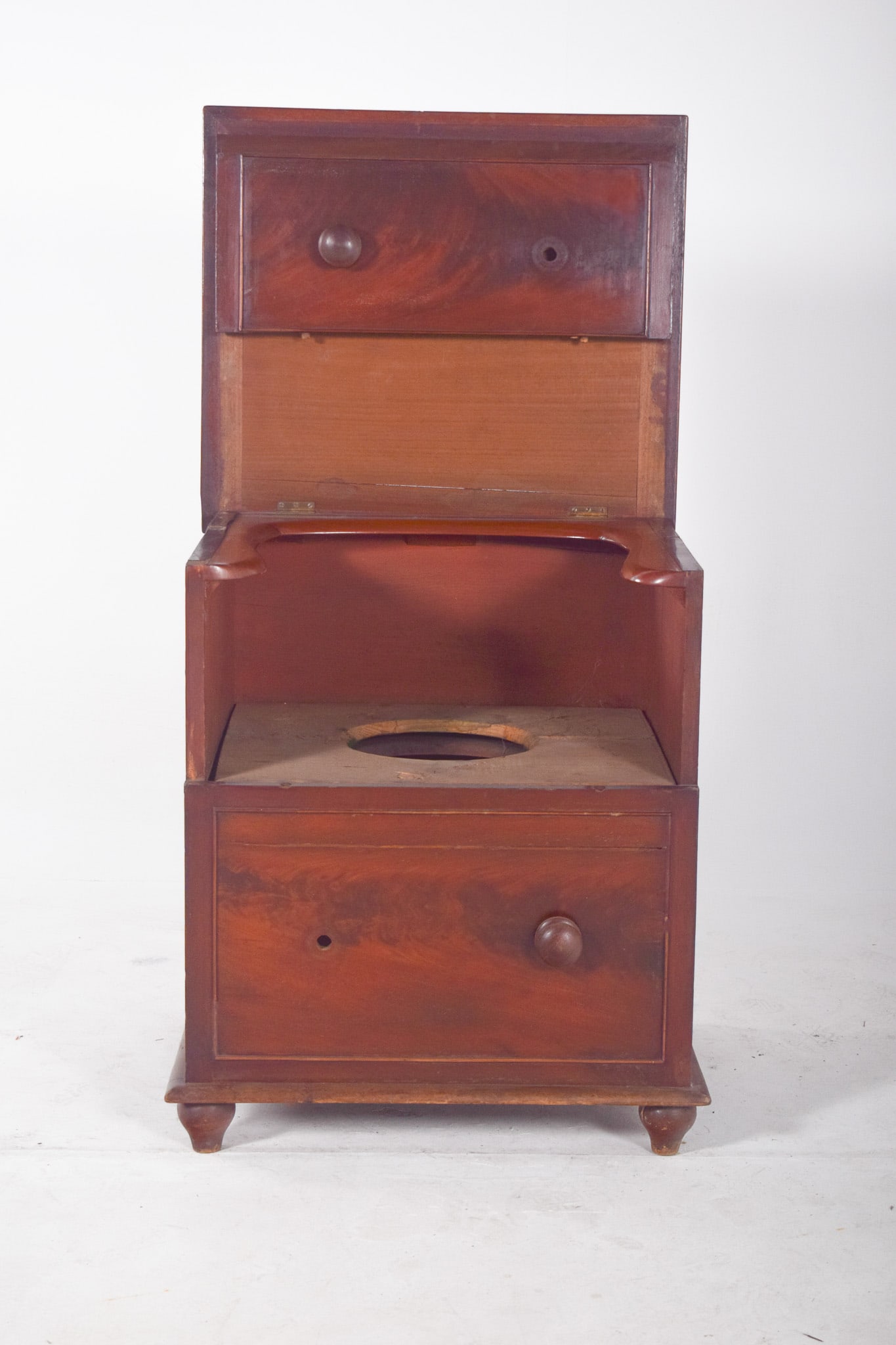 English Wooden Chest, 1920s - 6