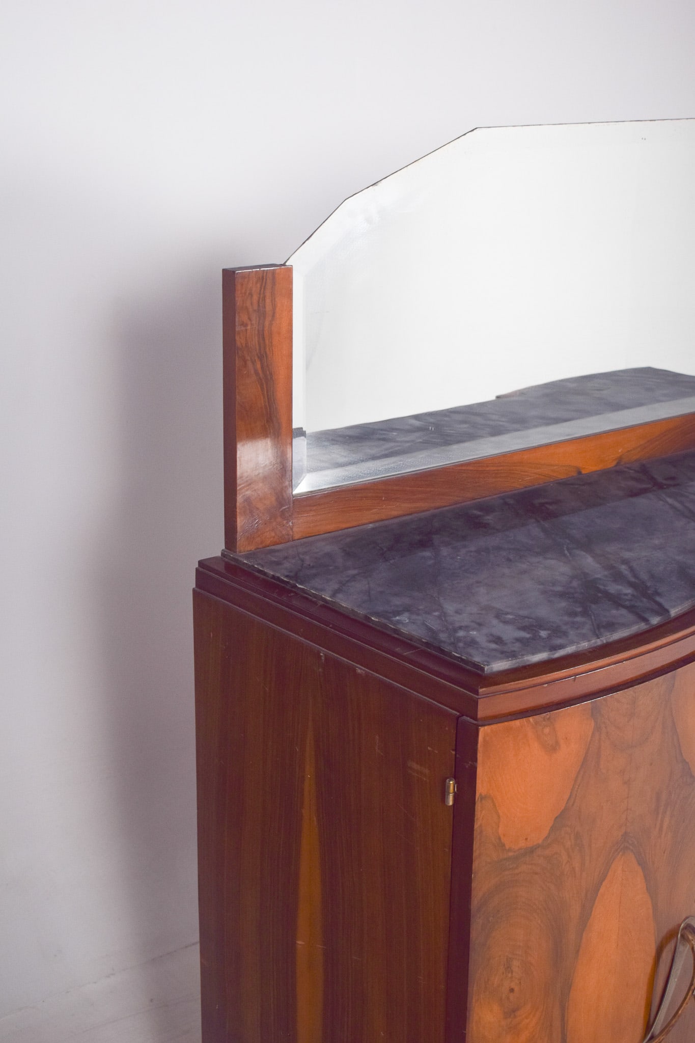 Vintage Portuguese Art Deco Mirror Sideboard, 1920 - 2