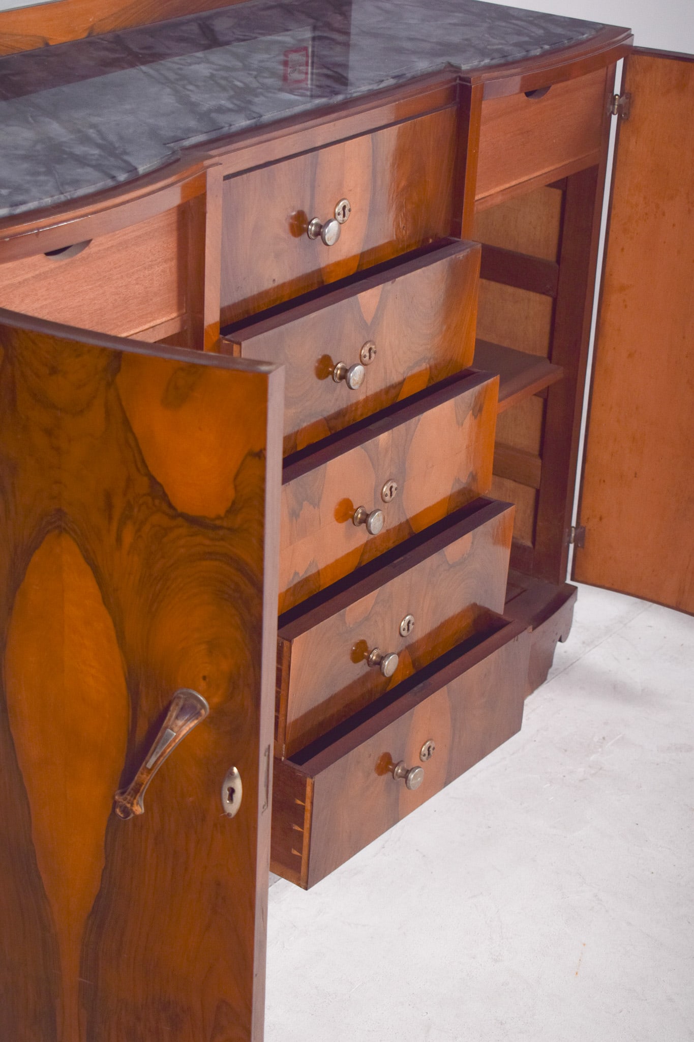 Vintage Portuguese Art Deco Mirror Sideboard, 1920 - 9