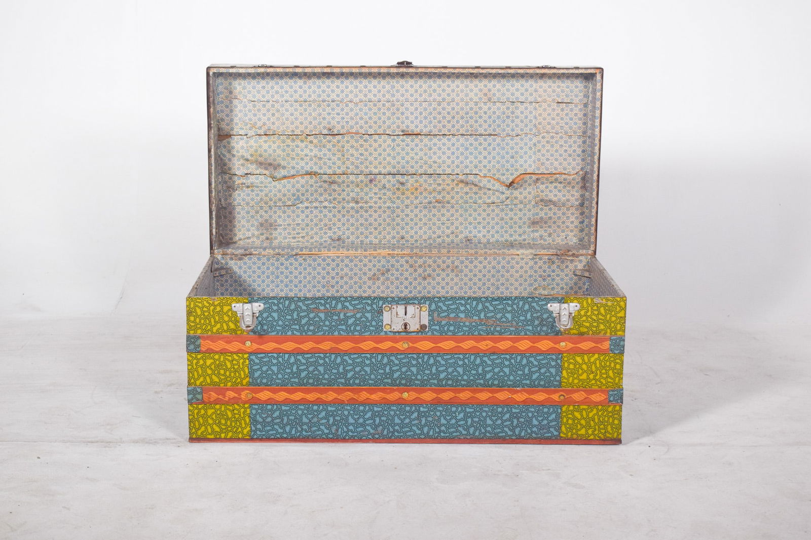 Vintage Portuguese Chest, 1950s - 8