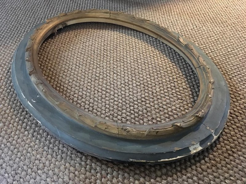 Neoclassical Oval Grey and Gold Wood Frame, Italy - 13