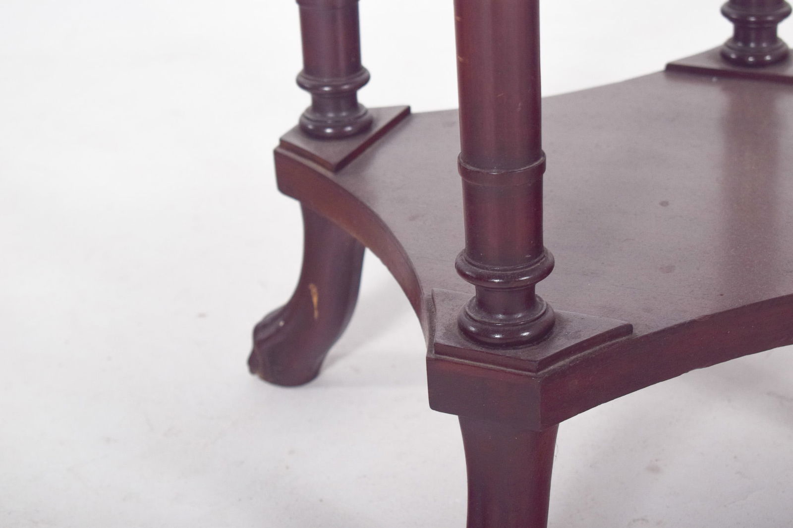 English Round Wood Coffee Table, 1890s - 7