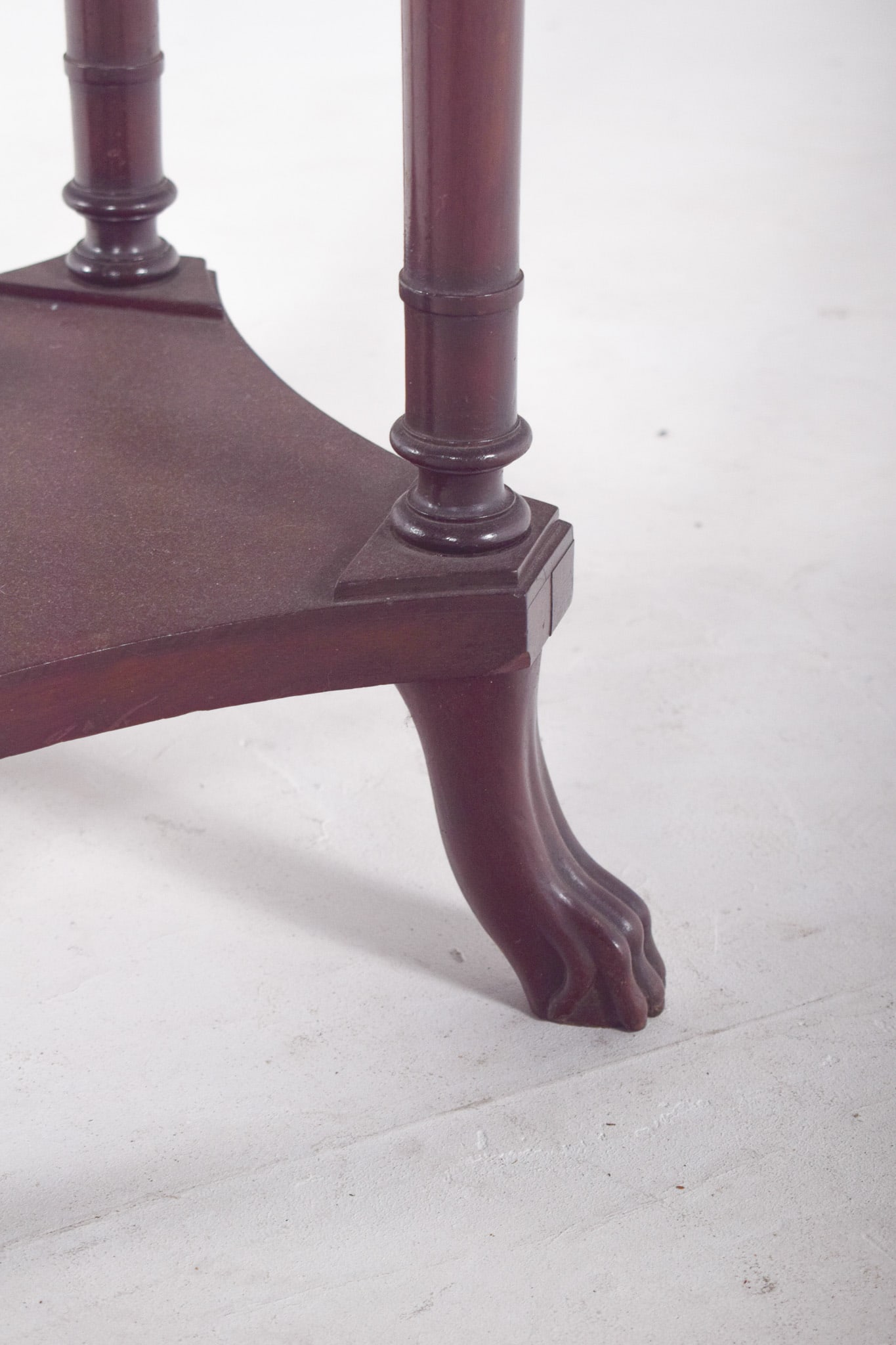 English Round Wood Coffee Table, 1890s - 8