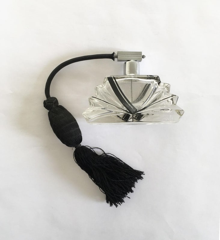 Glass Perfume Sprayer with Black Silk Air Pump, 1930 - 2