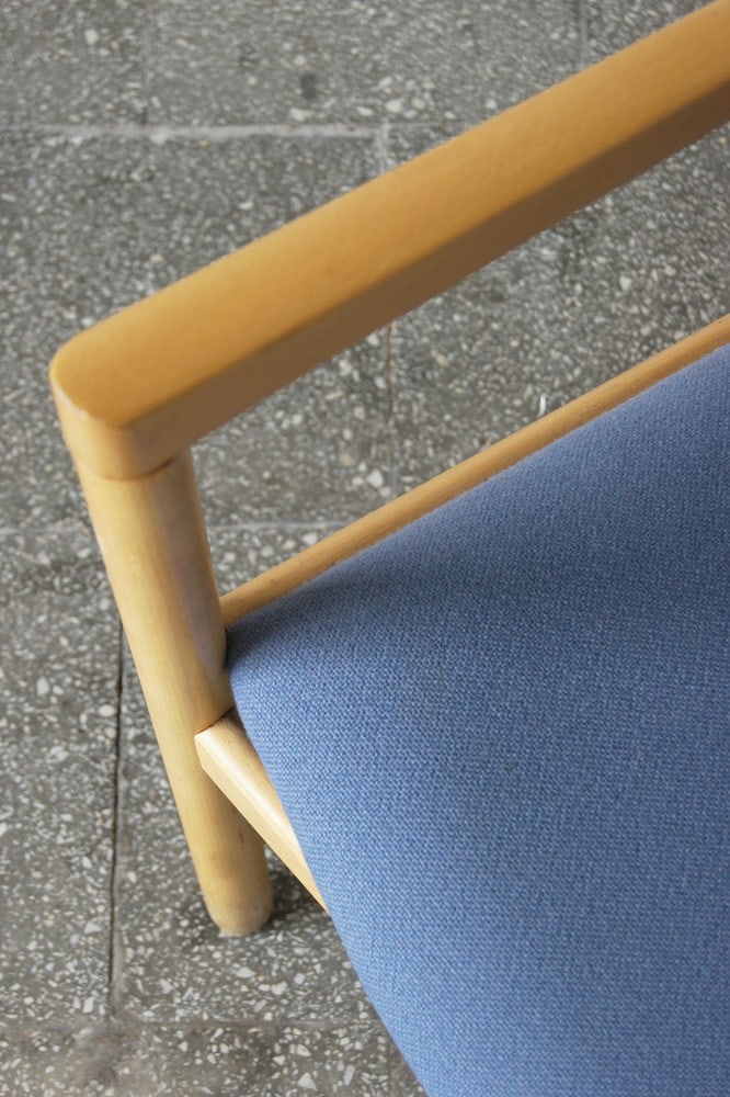 CH52 Armchair by Hans J. Wegner for Carl Hansen & Son - 8