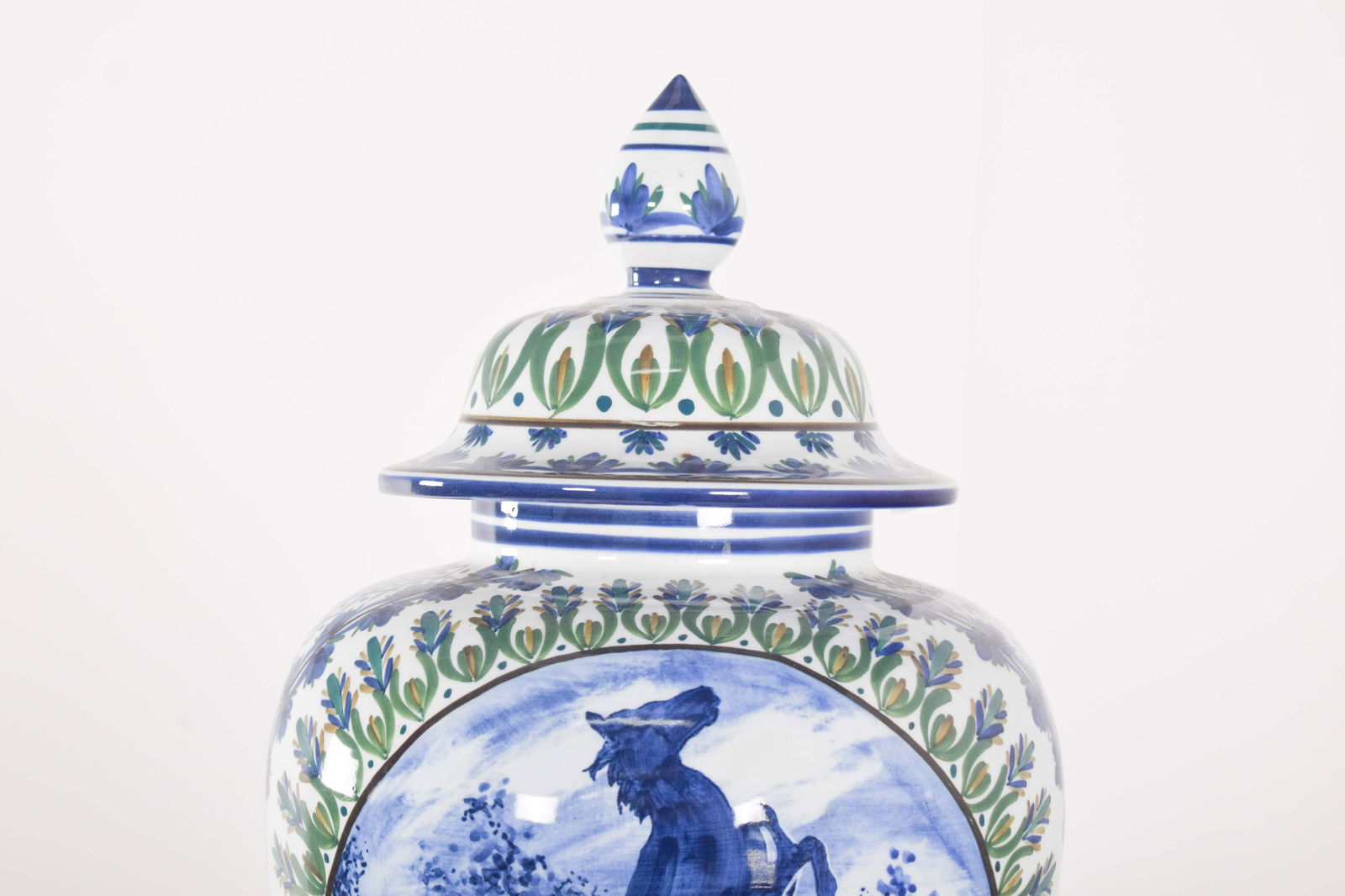 Vase with Lid in Alfe Porcelain, Portugal, 1950s - 5