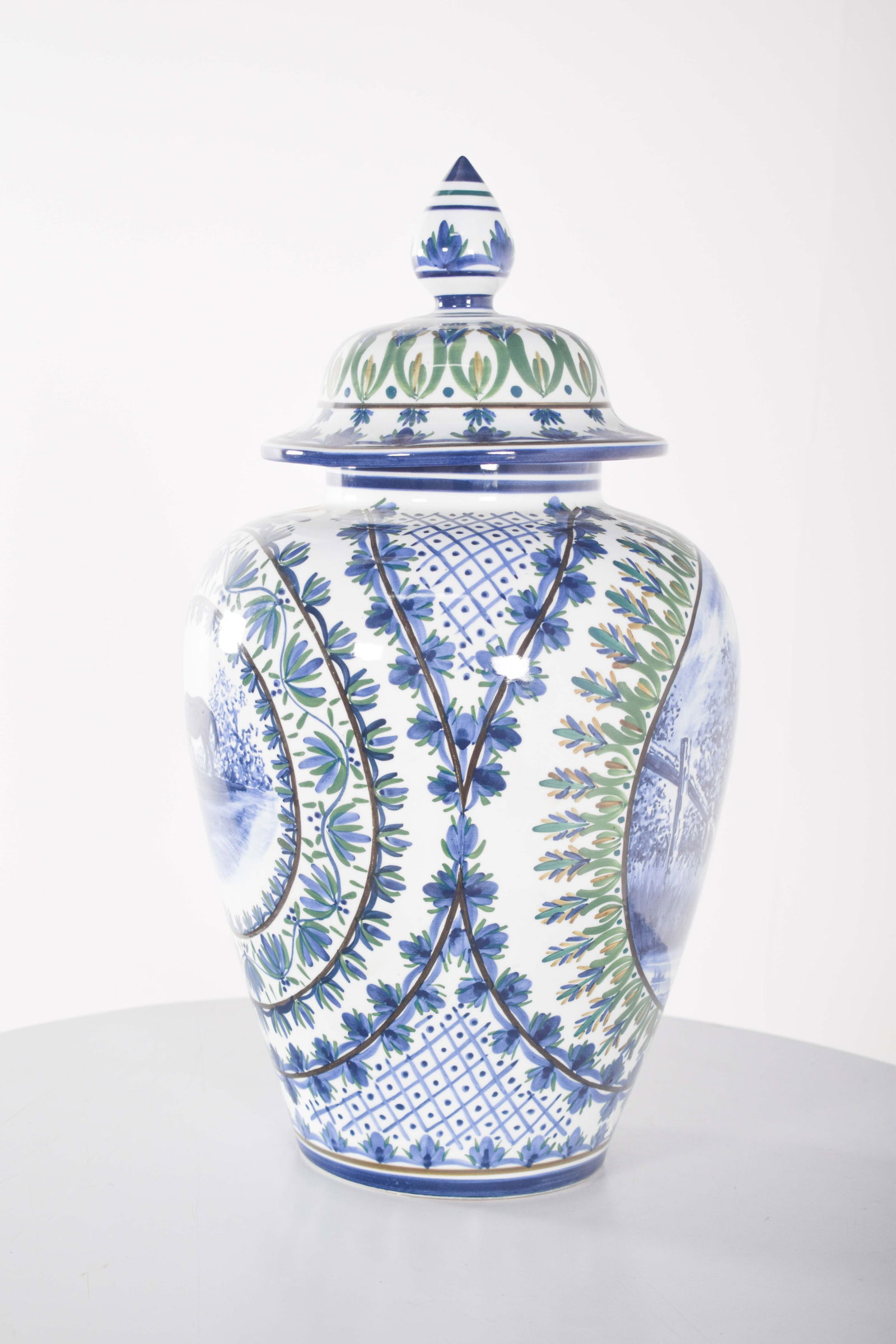 Vase with Lid in Alfe Porcelain, Portugal, 1950s - 6