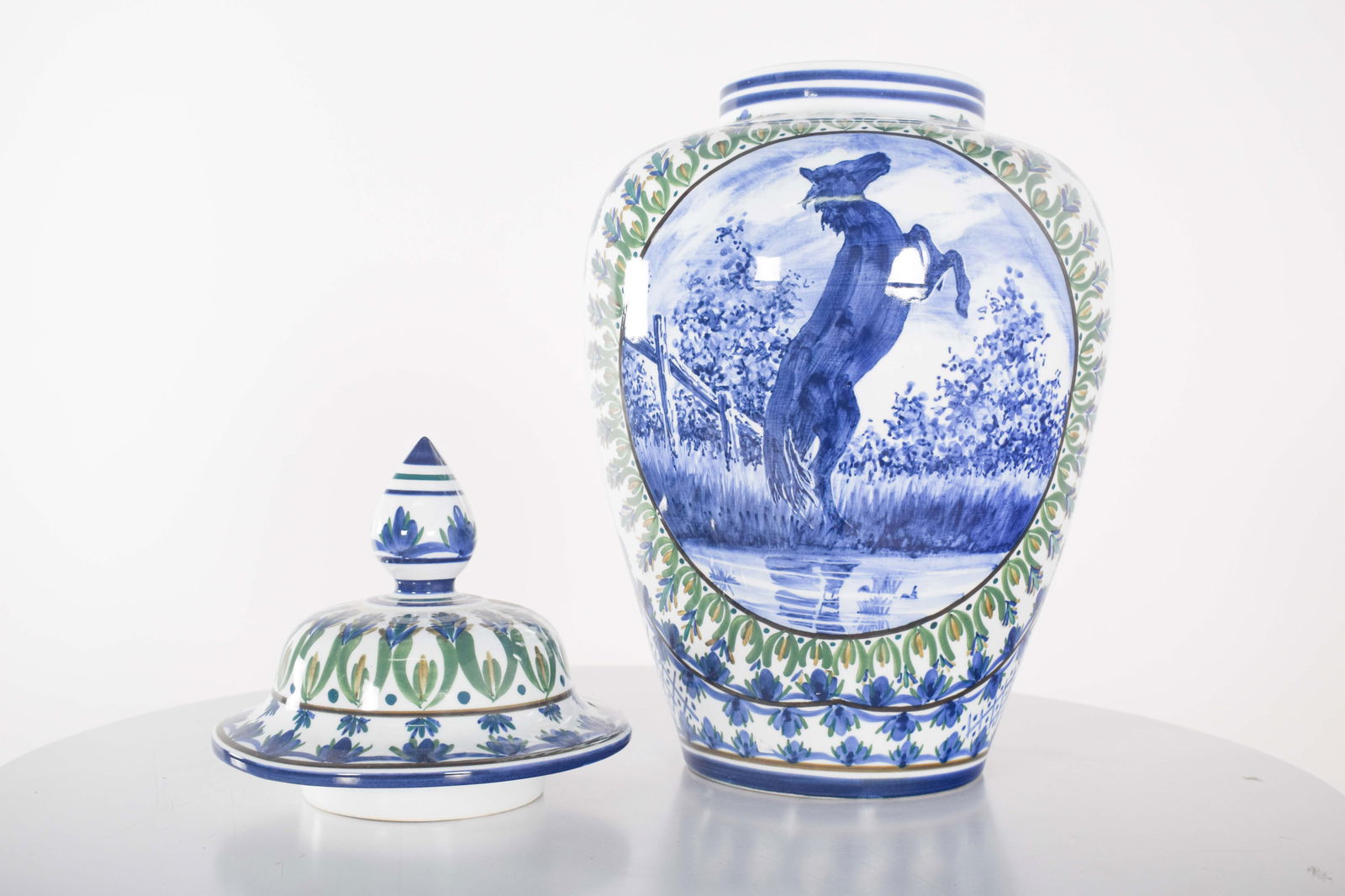 Vase with Lid in Alfe Porcelain, Portugal, 1950s - 7