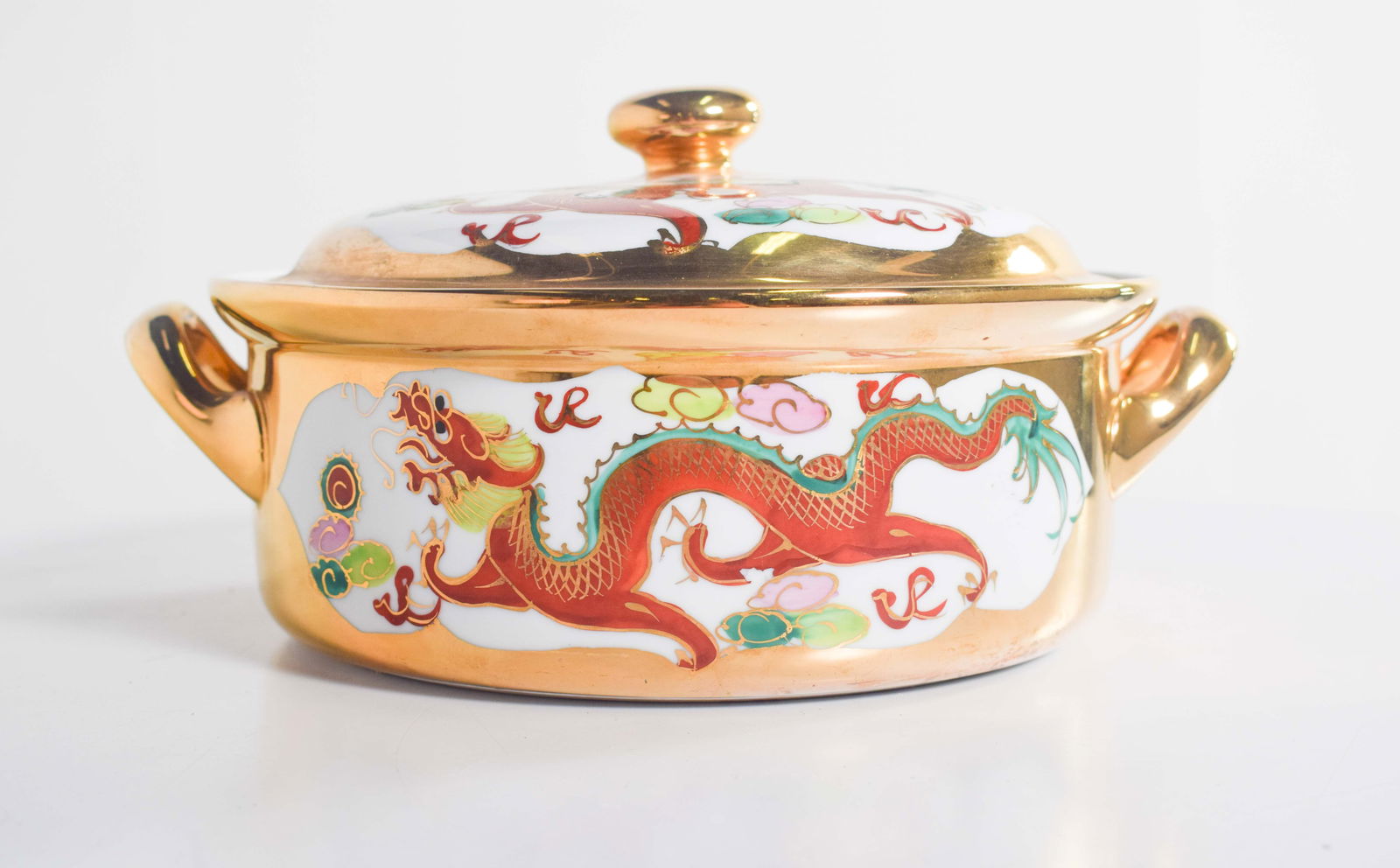 Chinese Porcelain Pot with Two Handles, 1920 - 7