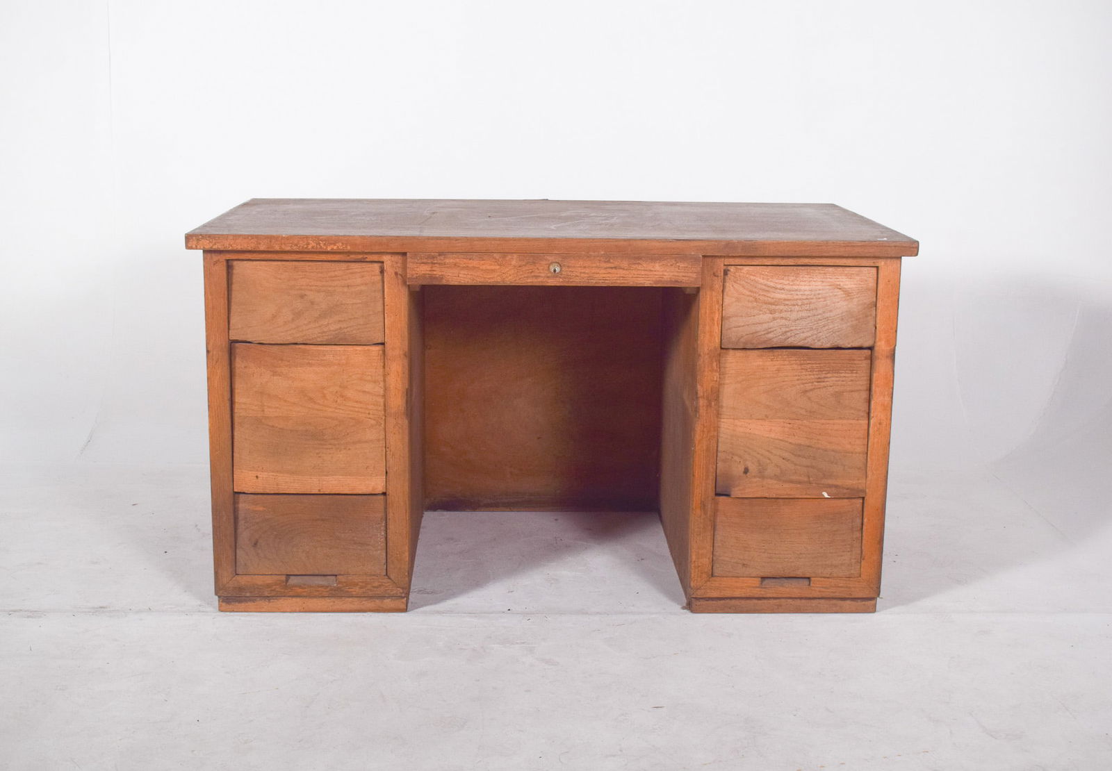 Portuguese Desk in Oak, 1950s - 5