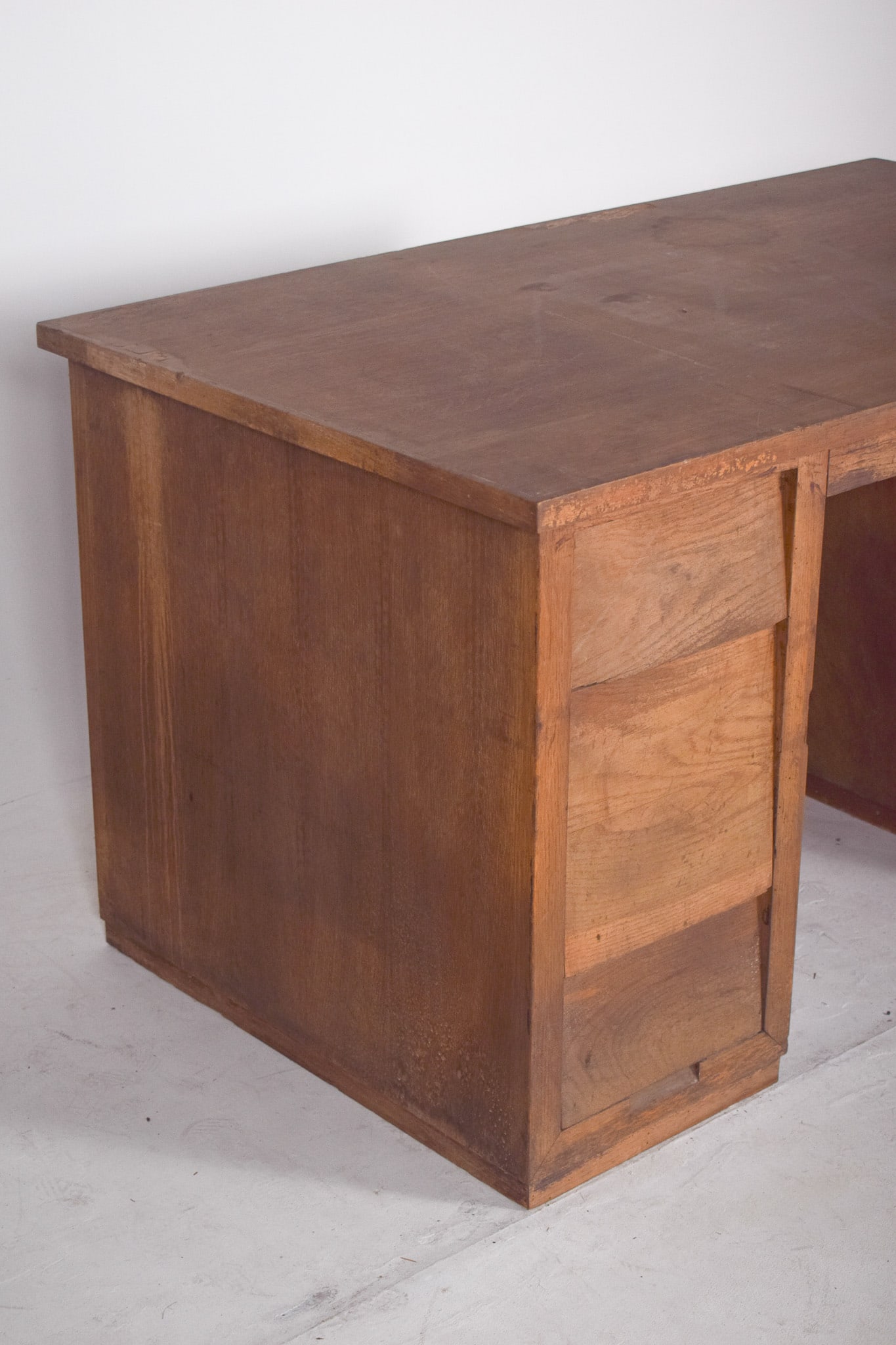 Portuguese Desk in Oak, 1950s - 7