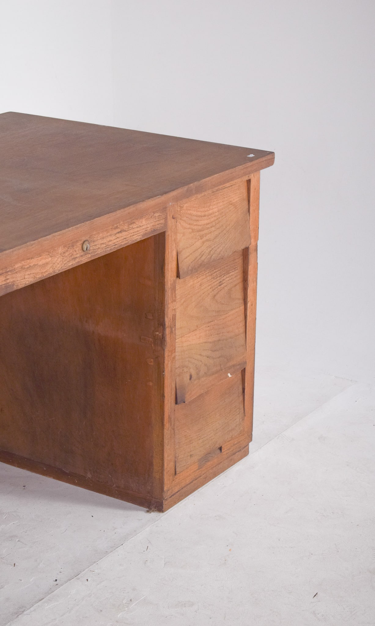 Portuguese Desk in Oak, 1950s - 9