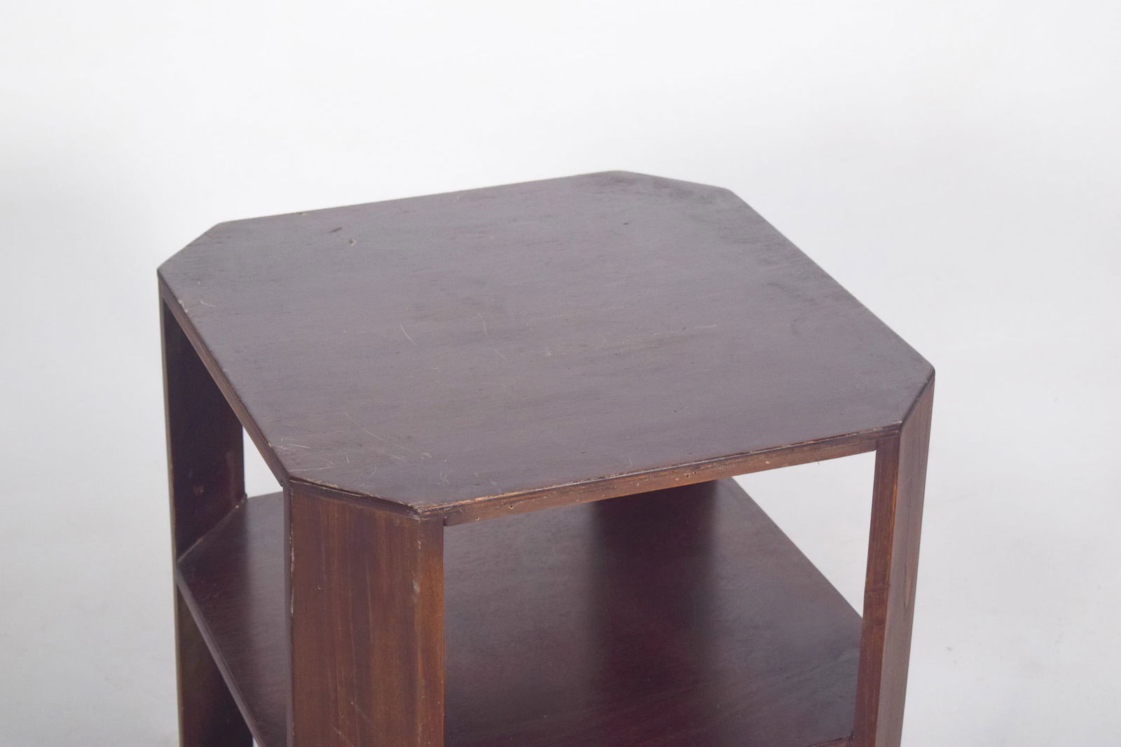 Art Deco Side Table in Walnut, 1920s - 4