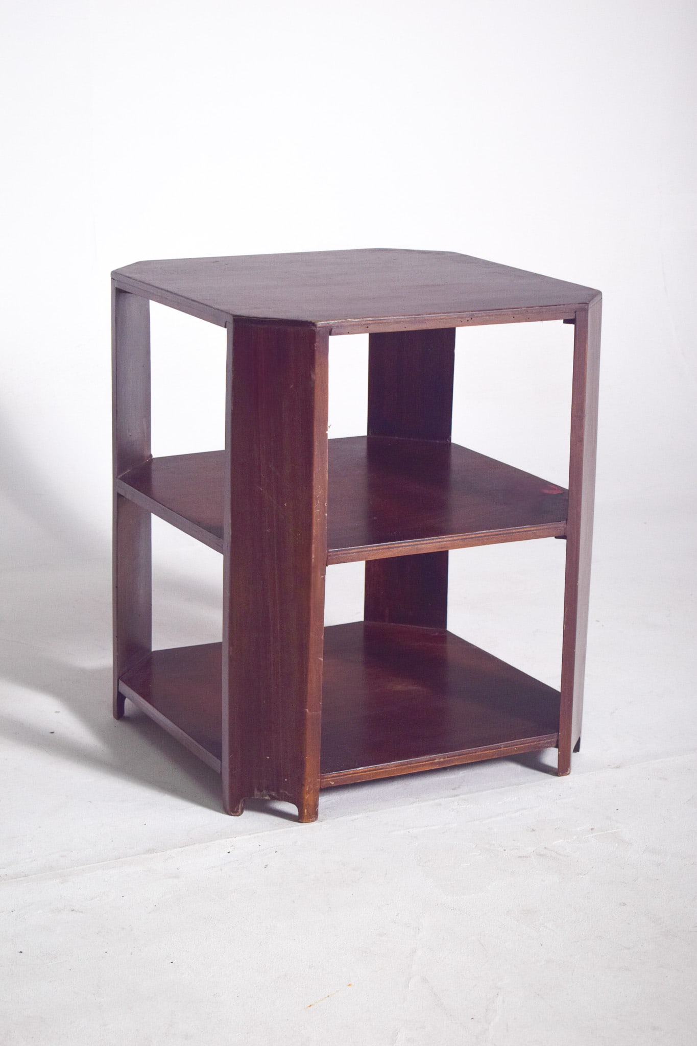 Art Deco Side Table in Walnut, 1920s - 7