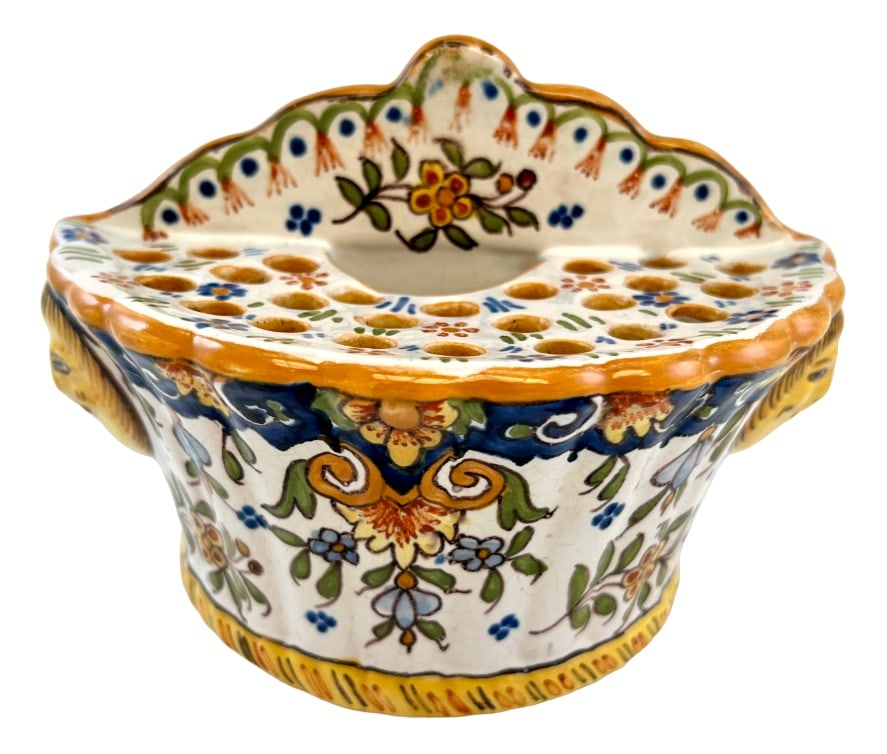 Earthenware Vase from Desvres, 1890s: Pretty Desvres faience wall flower girl with lion handles.Nice decorative vase.In very good shapeDimension: 16.5cm x 8cmHeight: 13cmWeight: 510g Country of Manufacture: France Design Period: before