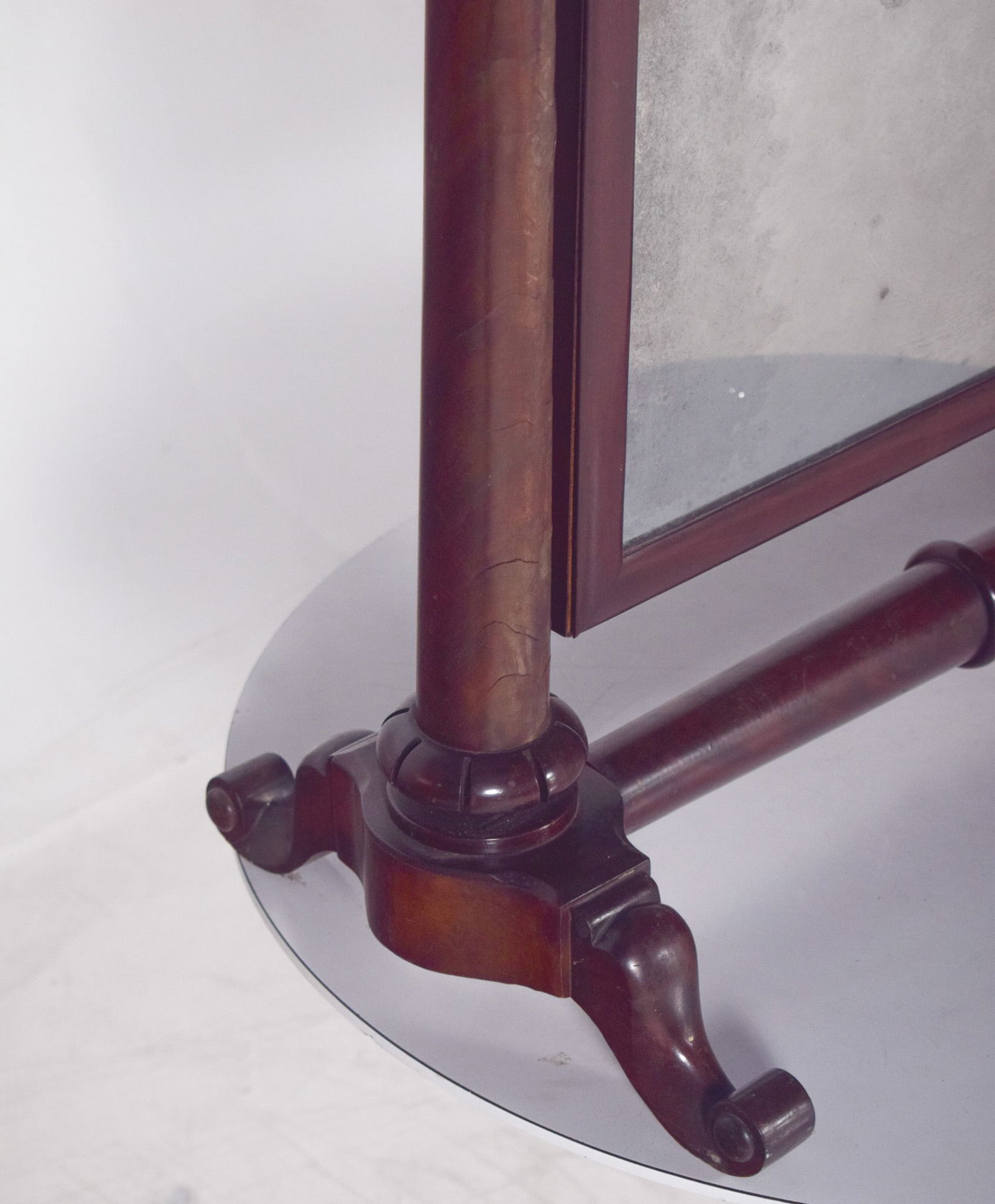 English Dressing Table Mirror with Turnings - 6