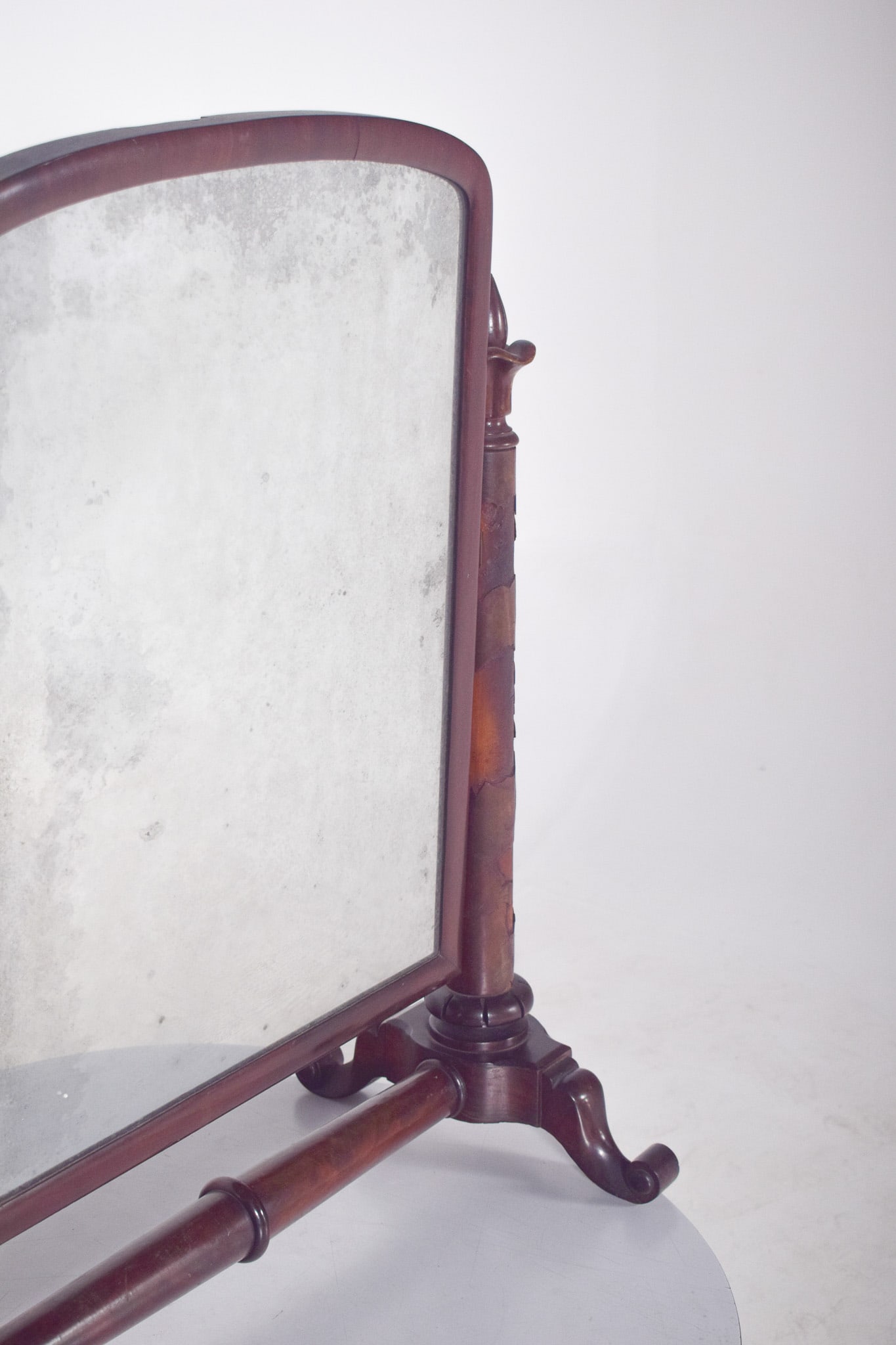 English Dressing Table Mirror with Turnings - 7