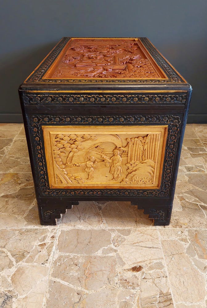 Chinese Inlaid Wooden Case Trunk, 1960s - 5