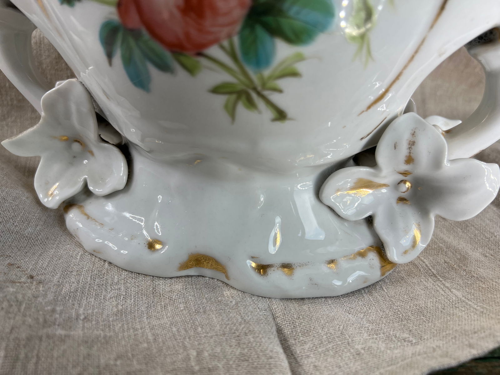 Large Antique Slip Groom Vase - 7