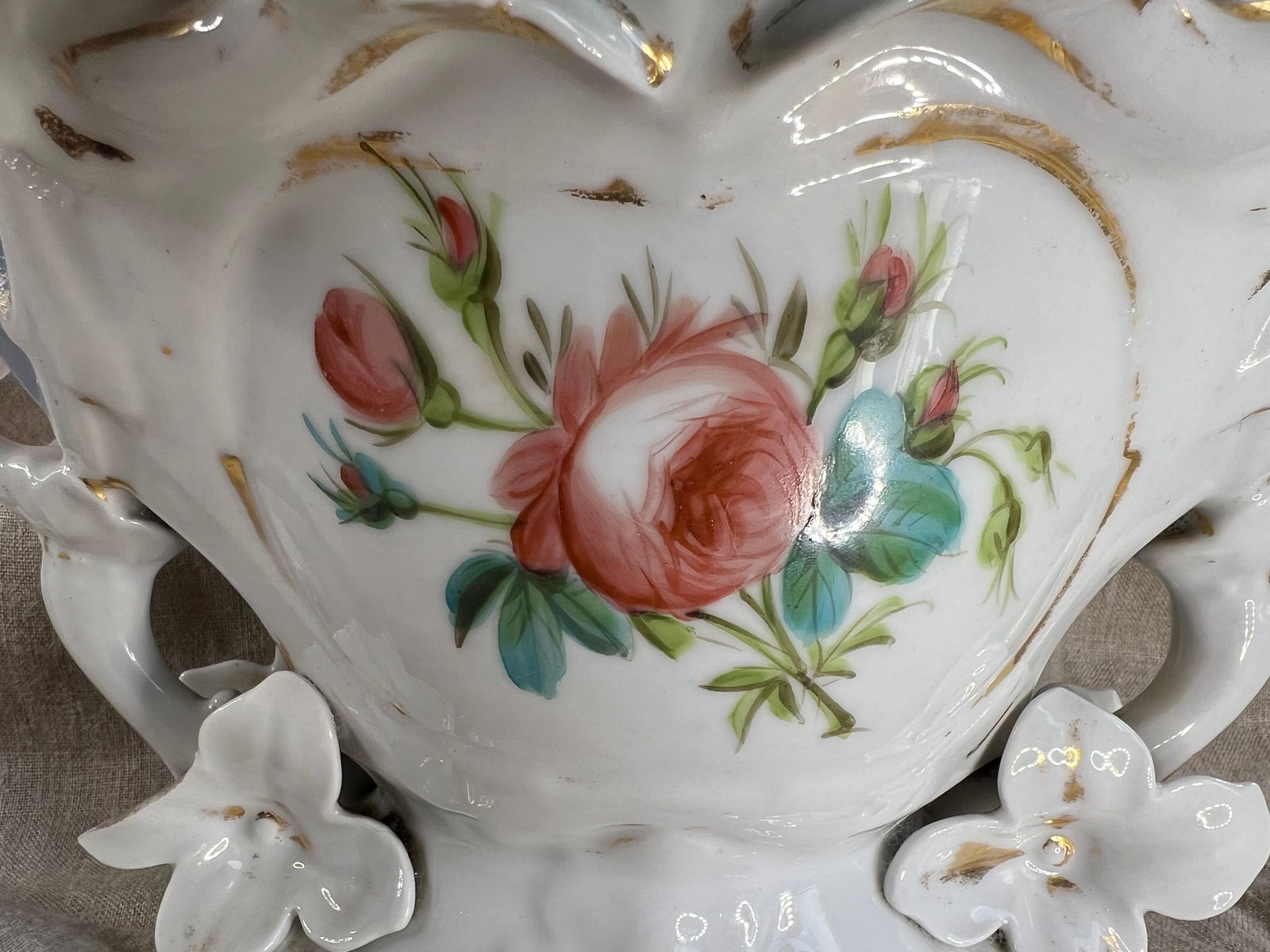 Large Antique Slip Groom Vase - 9