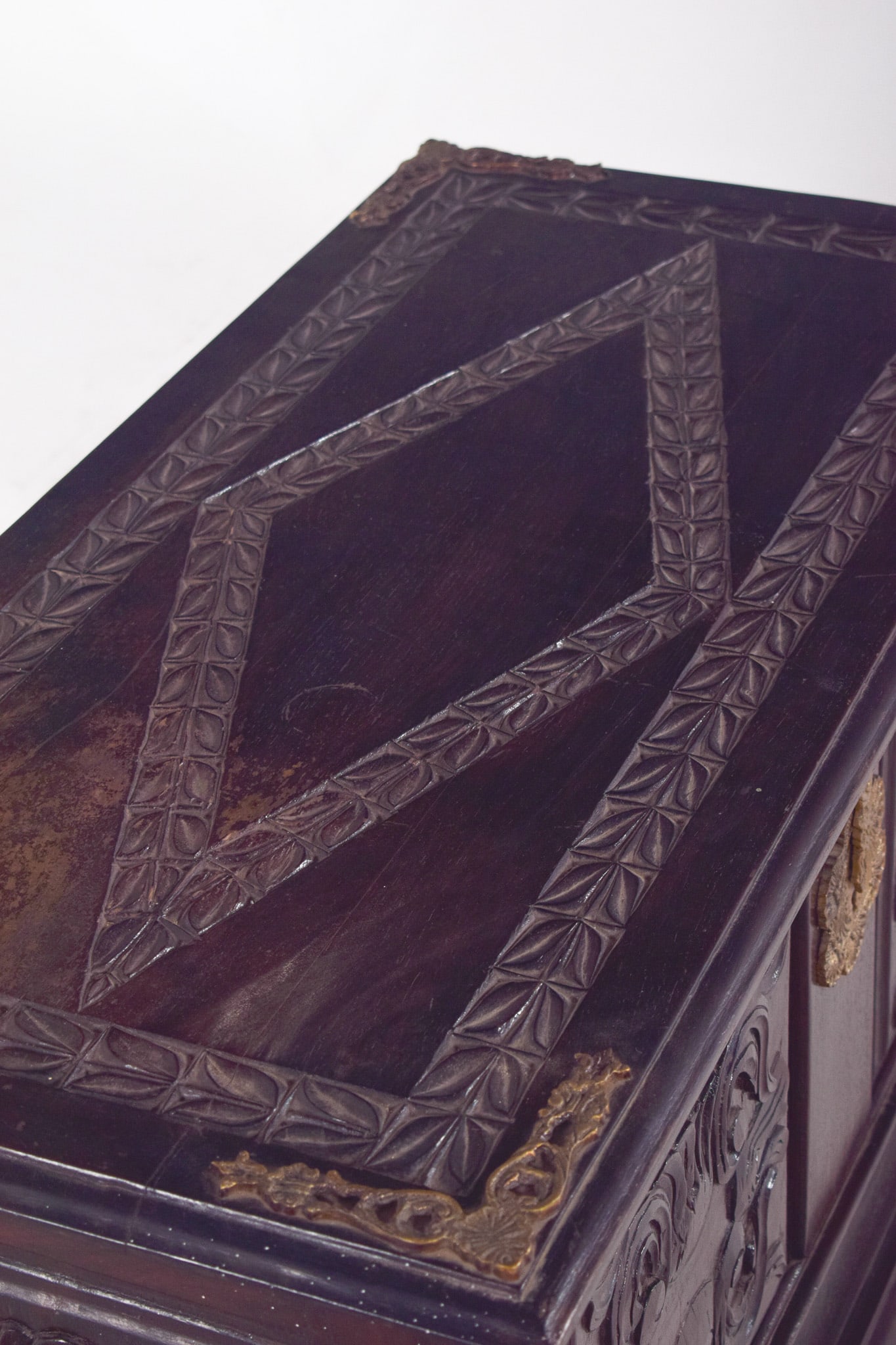 Antique Portuguese Carved Wooden Chest, 1890s - 12