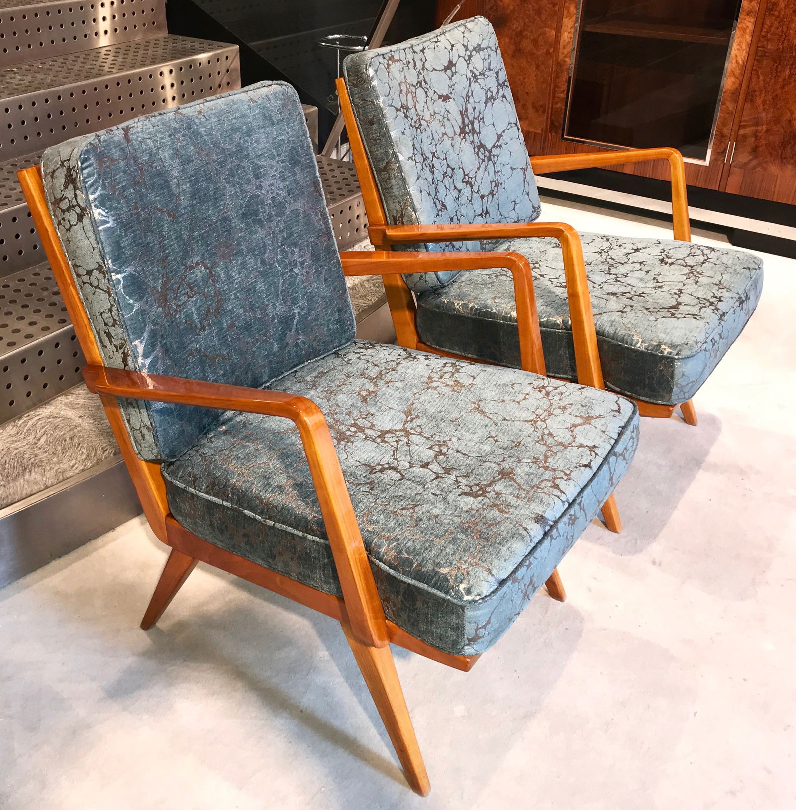 Lounge Chairs in Cherry and Fabric from Knoll, Set of 2 - 5