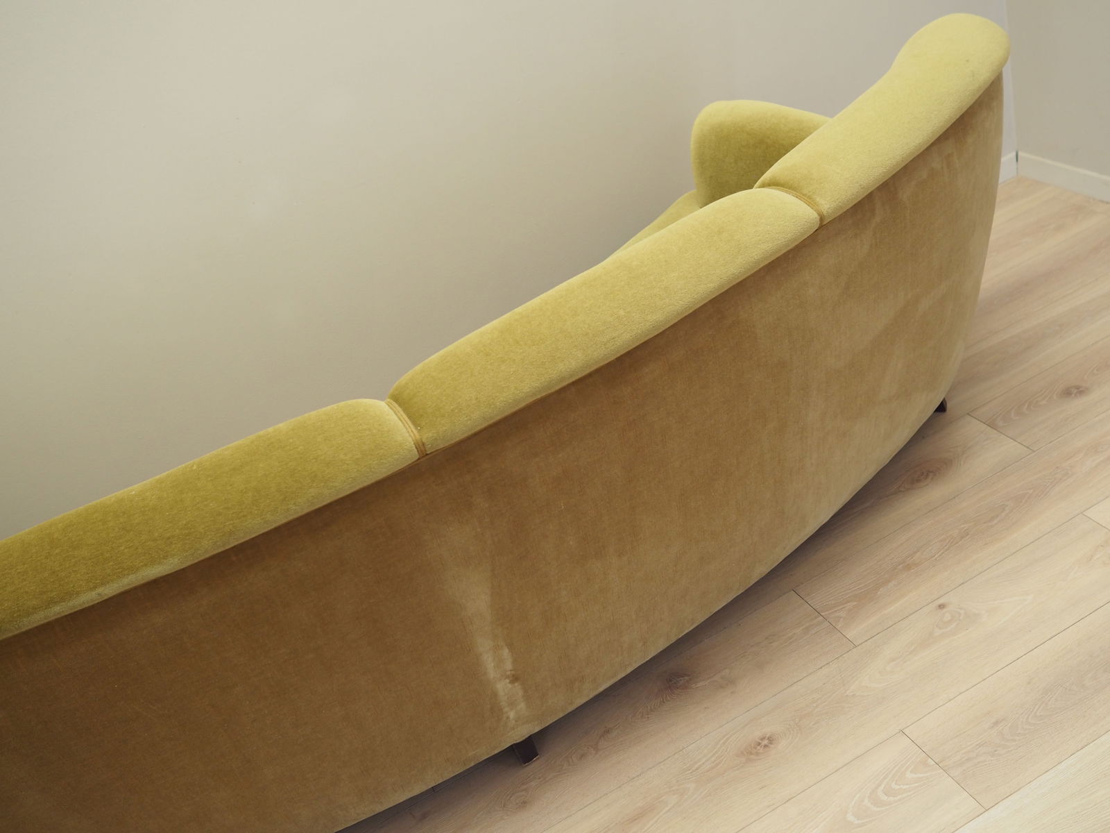 Vintage Danish Sofa in Green Velour, 1960s - 11
