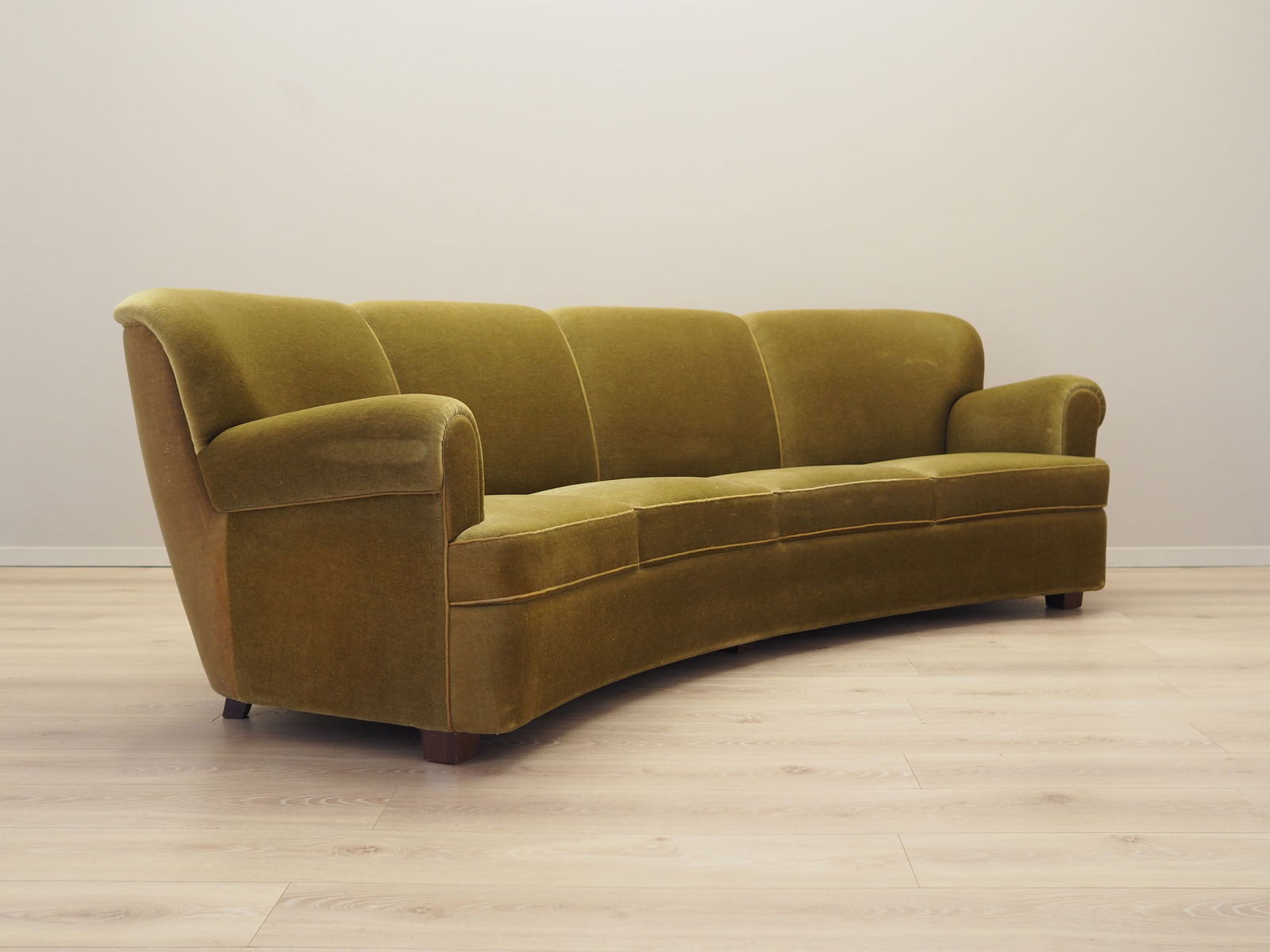 Vintage Danish Sofa in Green Velour, 1960s - 6
