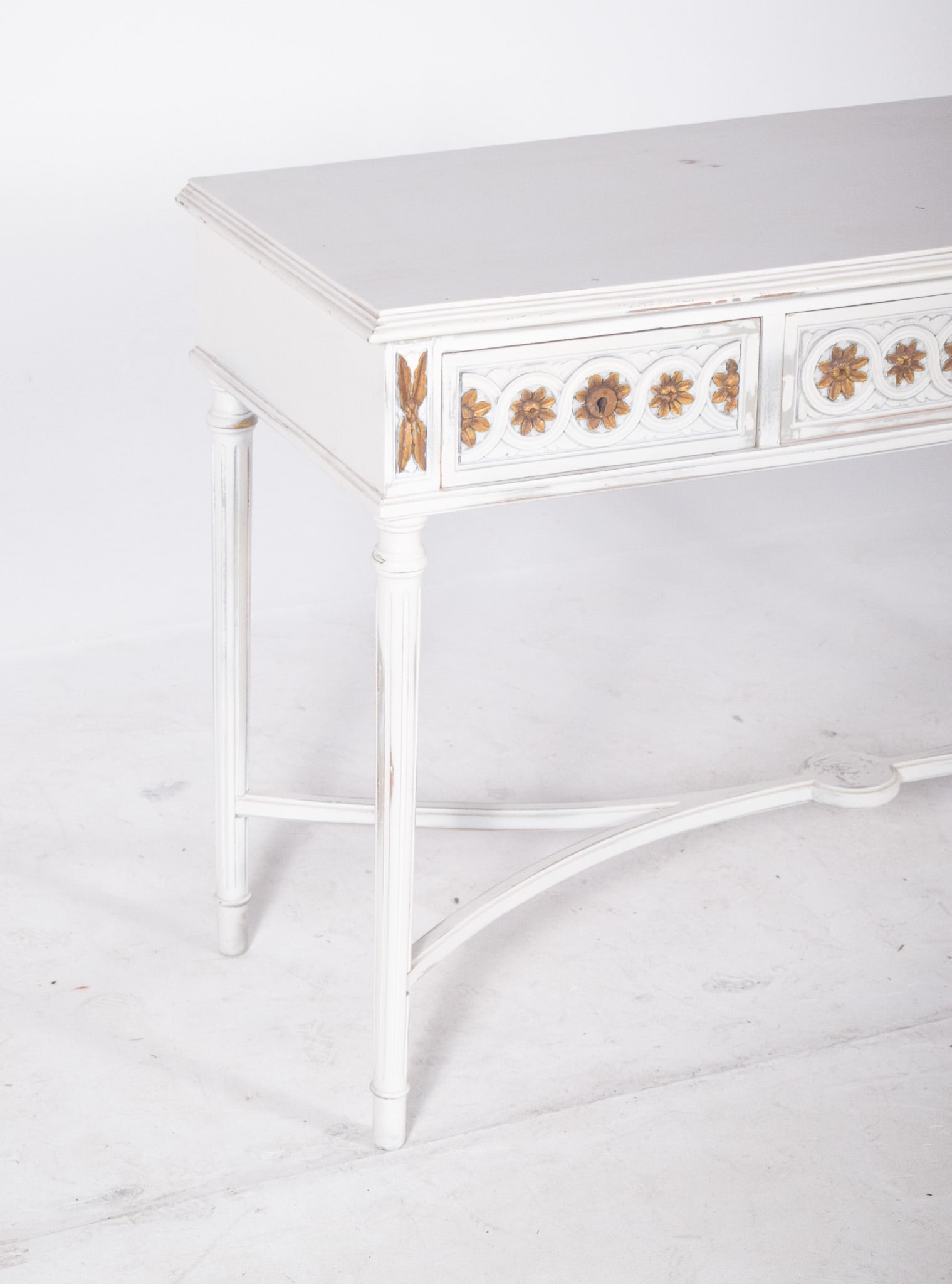 Portuguese White Painted Console with Gilding, 1890s - 3