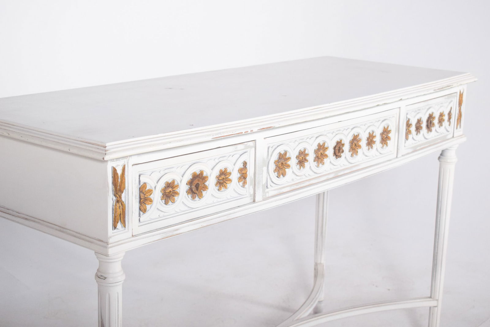 Portuguese White Painted Console with Gilding, 1890s - 6
