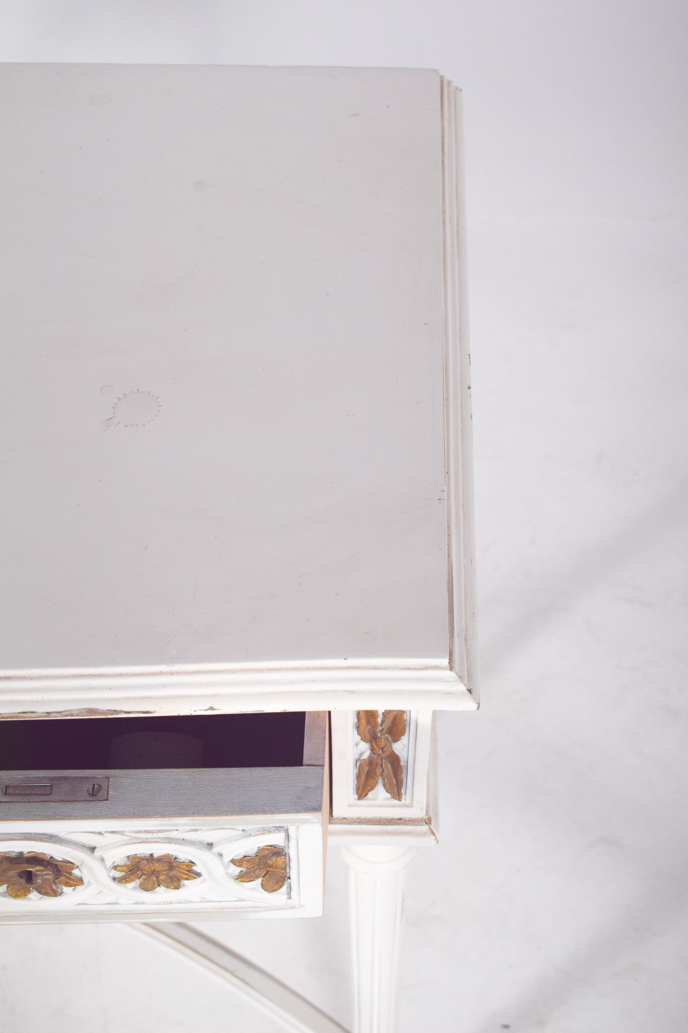 Portuguese White Painted Console with Gilding, 1890s - 9