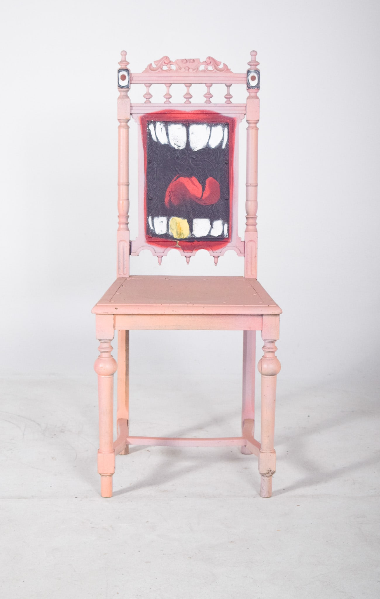 Portuguese Painted Teeth Chair by Francisco Camilo - 2