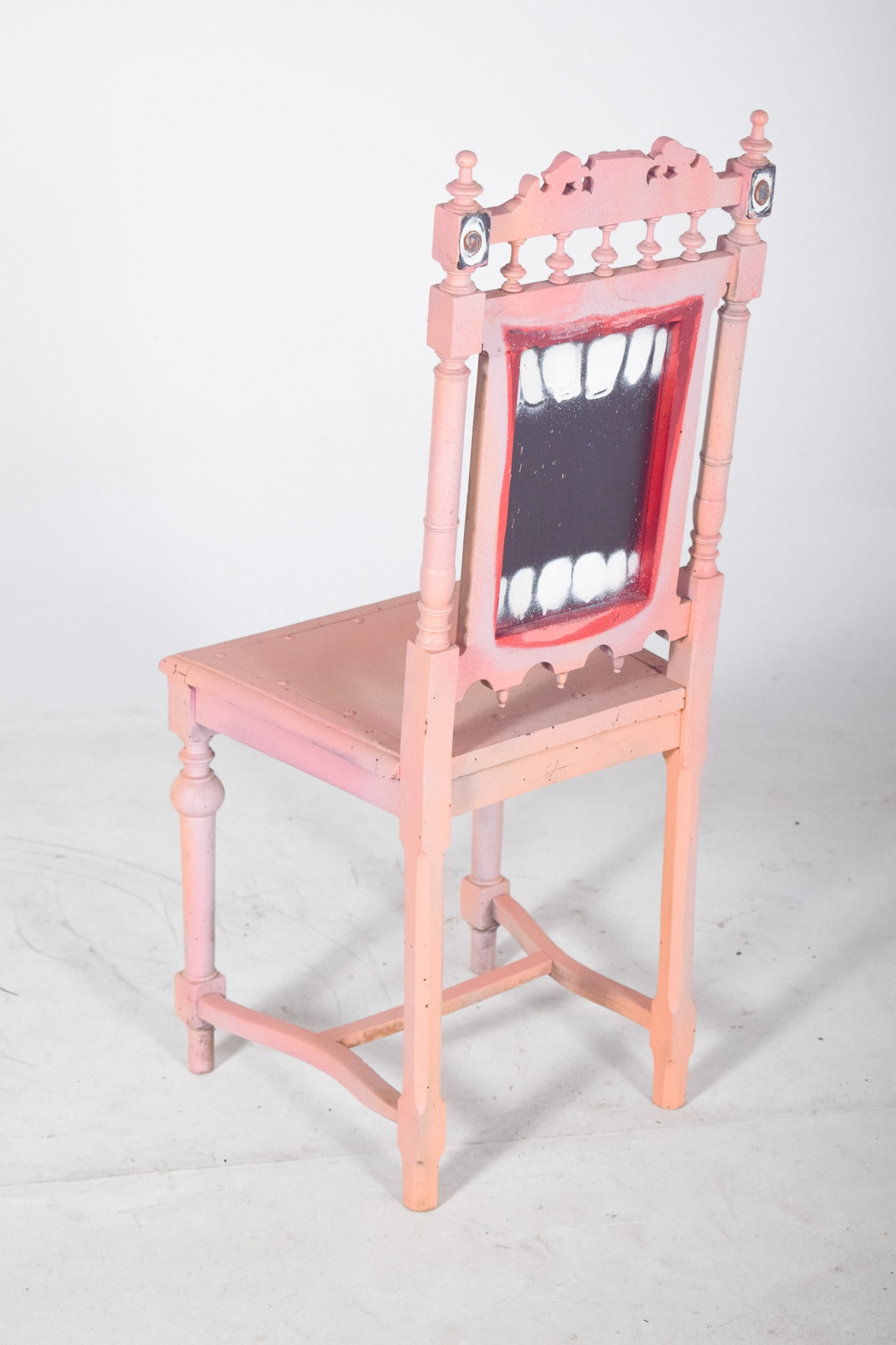 Portuguese Painted Teeth Chair by Francisco Camilo - 8