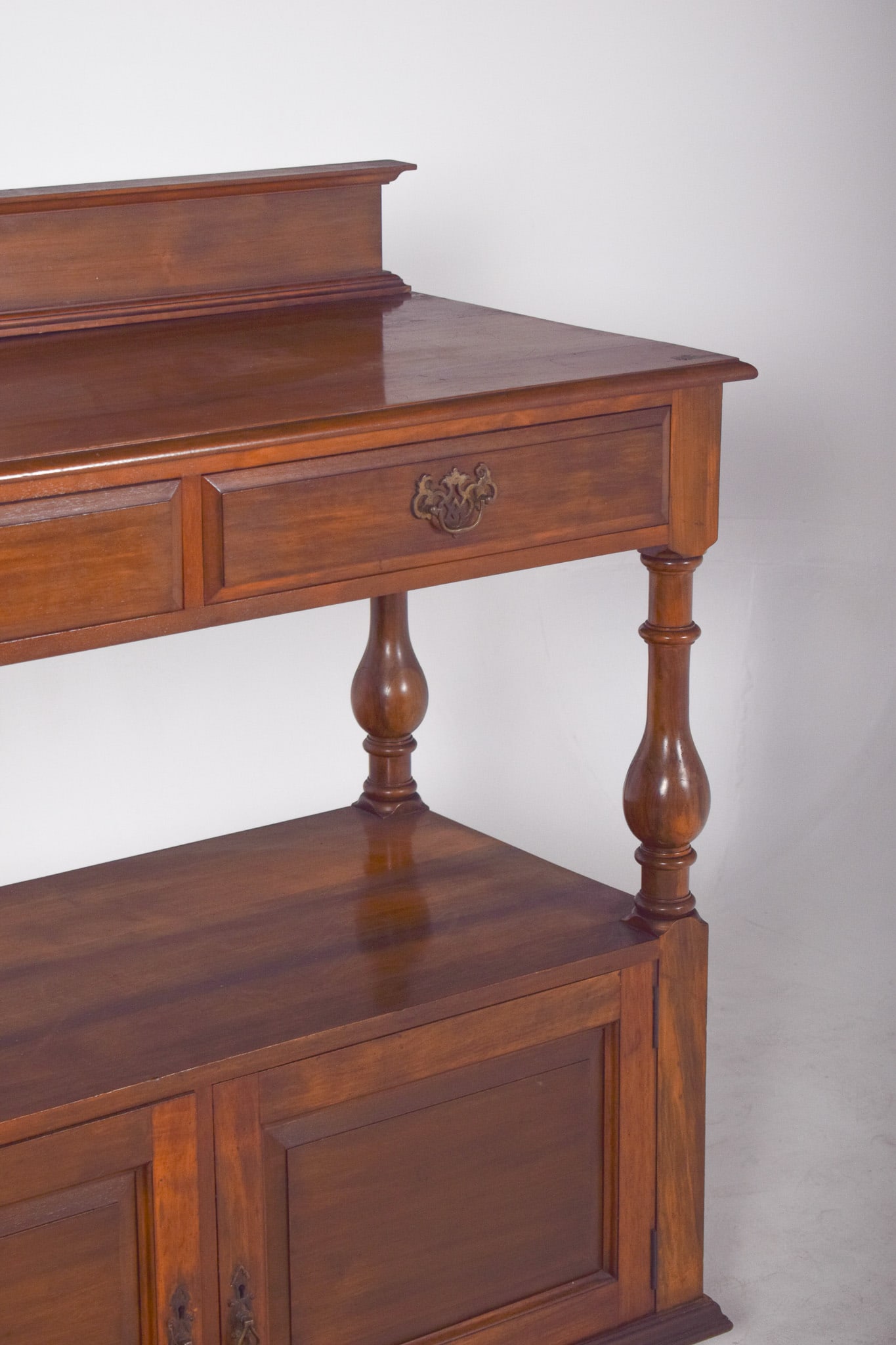 English Dumbwaiter with Tall Back - 4