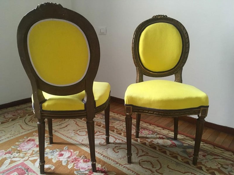 French Provincial Wooden Chairs in Linen, Set of 2 - 13