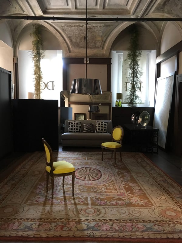 French Provincial Wooden Chairs in Linen, Set of 2 - 9