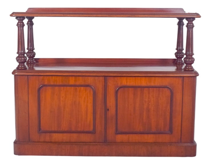 Antique English Dumbwaiter with Turned Columns: English dumbwaiter with turned columns. with two shelves, an upper one with slightly raised edges and a wider middle one, supported by elegant turned columns with baluster details. The base, with