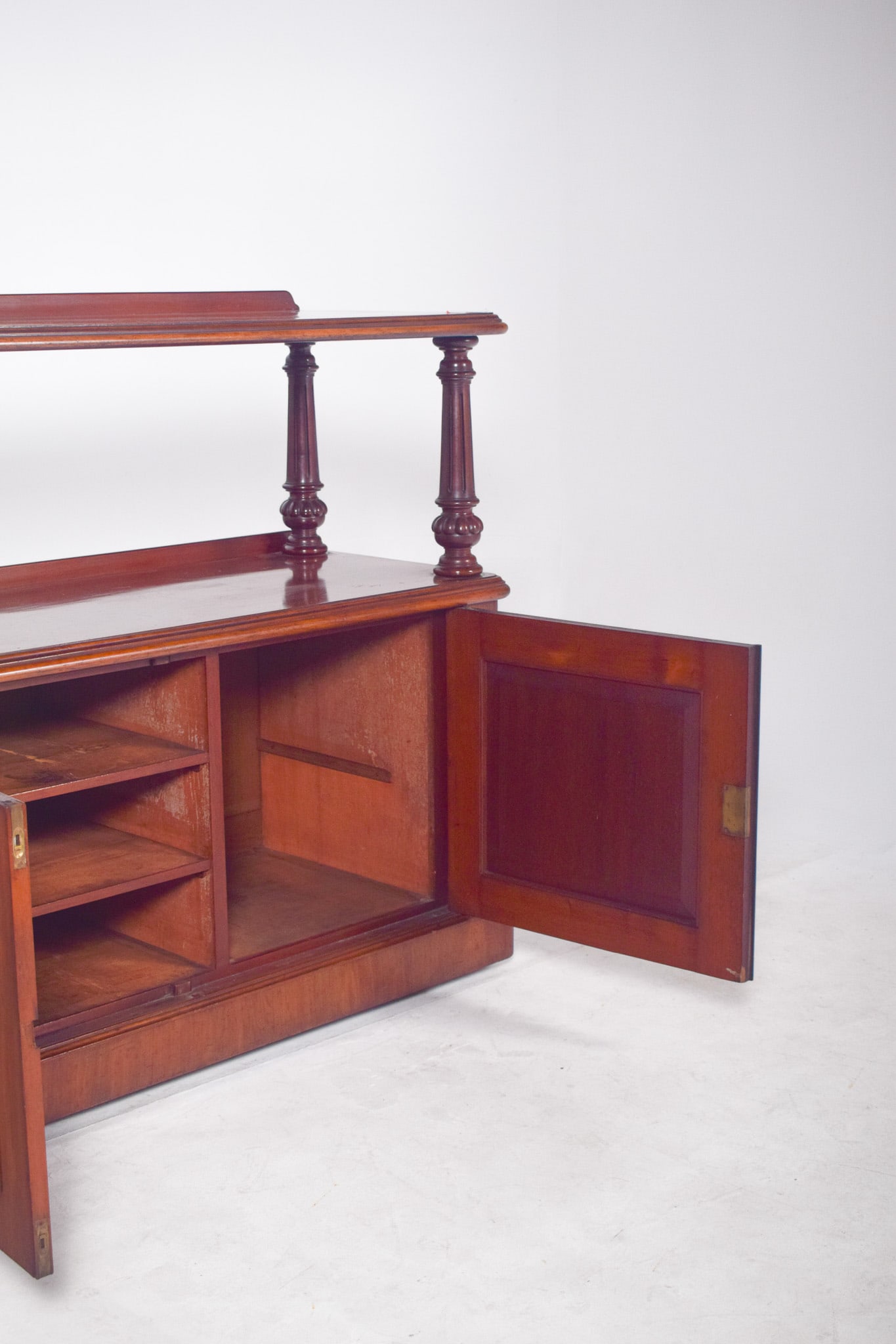 Antique English Dumbwaiter with Turned Columns - 7