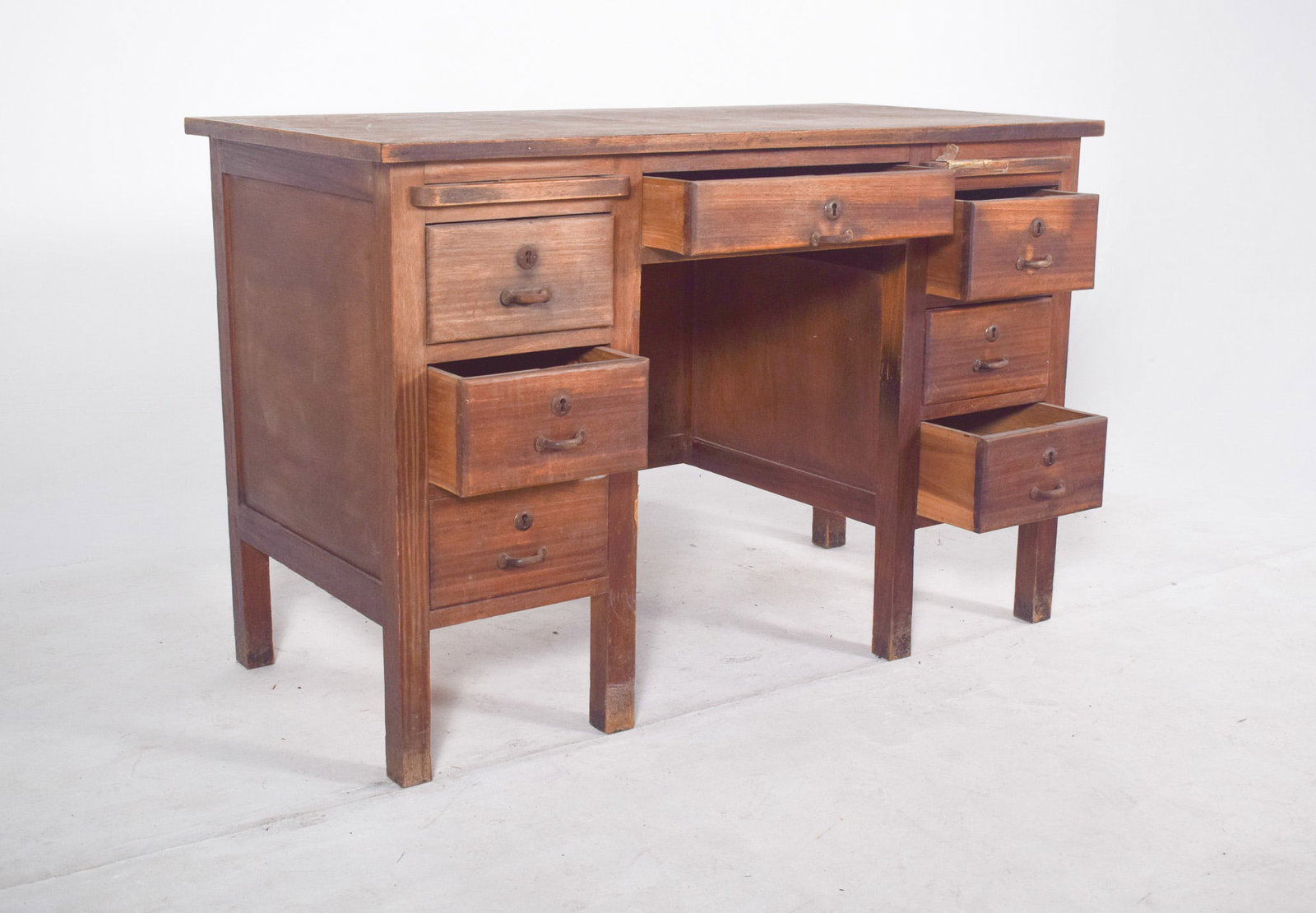 Mid-Century Portuguese Desk in Wood from Olaio, 1950s - 10
