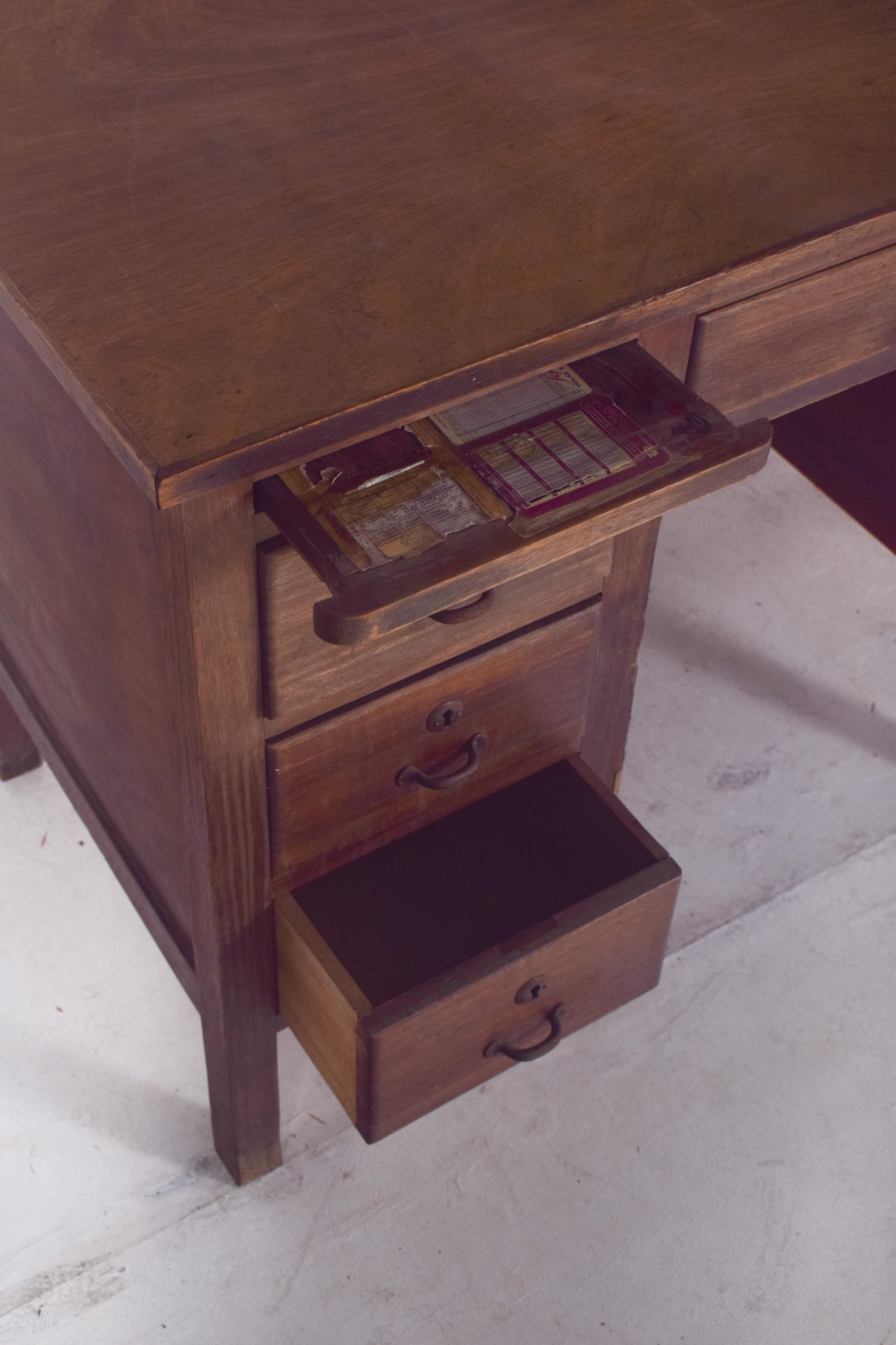 Mid-Century Portuguese Desk in Wood from Olaio, 1950s - 8