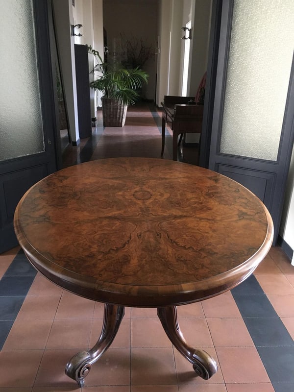 Victoria Walnut Tilt Top Table attributed to Filmer - 14