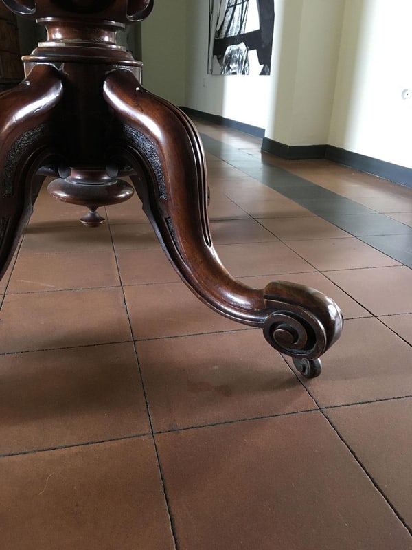 Victoria Walnut Tilt Top Table attributed to Filmer - 8