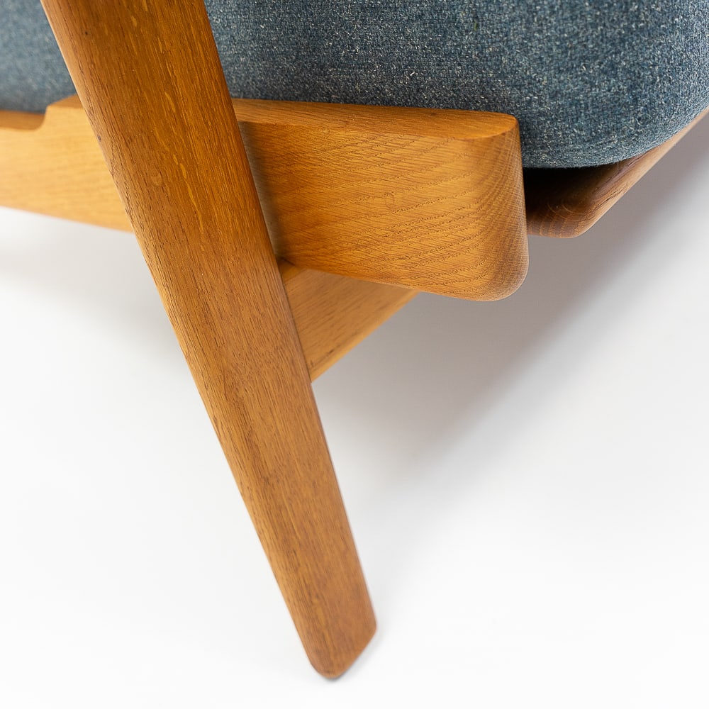 GE 290 3-Seater Sofa by Hans Wegner for Getama, 1960s - 9